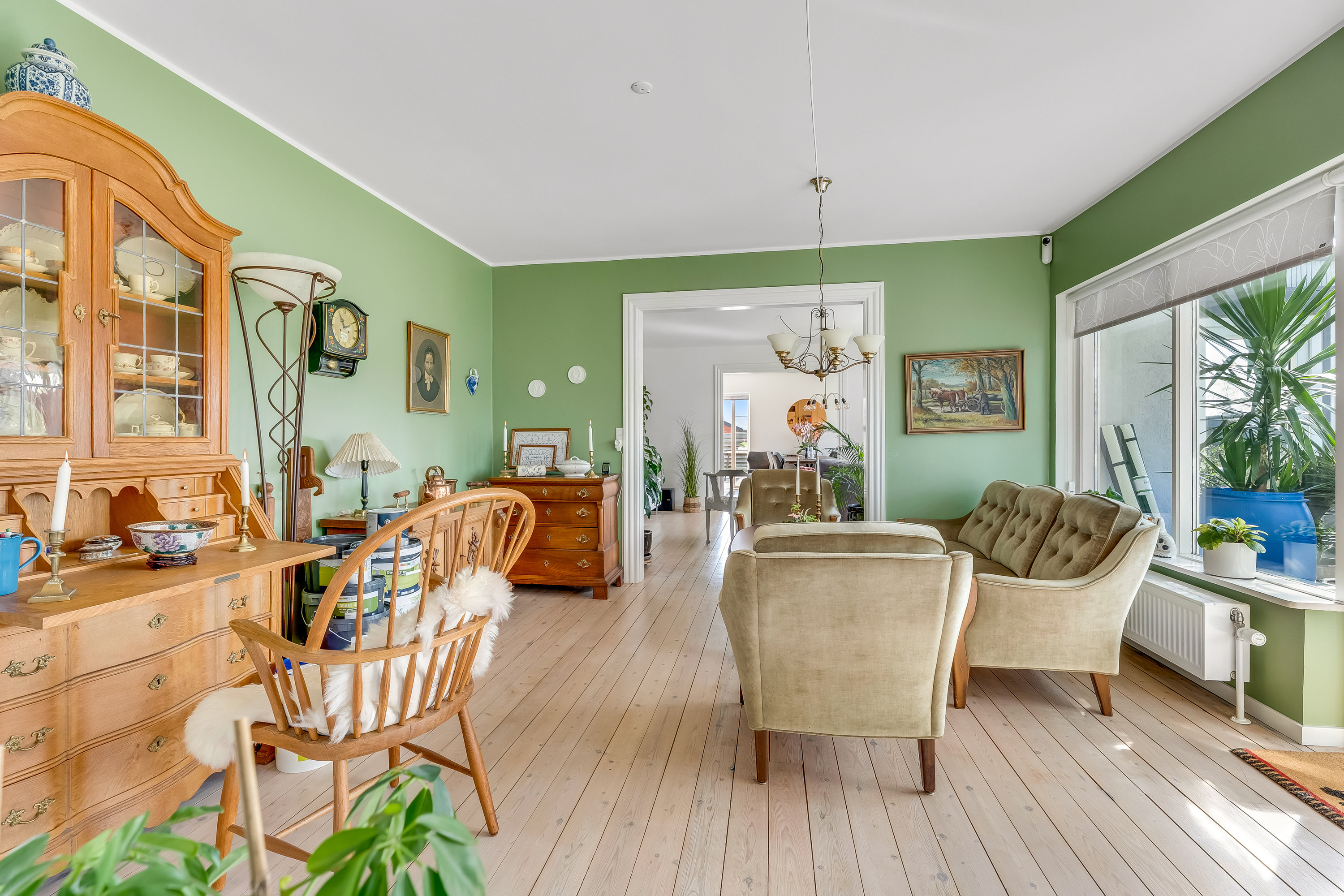 Fremhævet stue billede i fuldskærmstilstand. Billede af Skovvej 37, 4840 Nørre Alslev