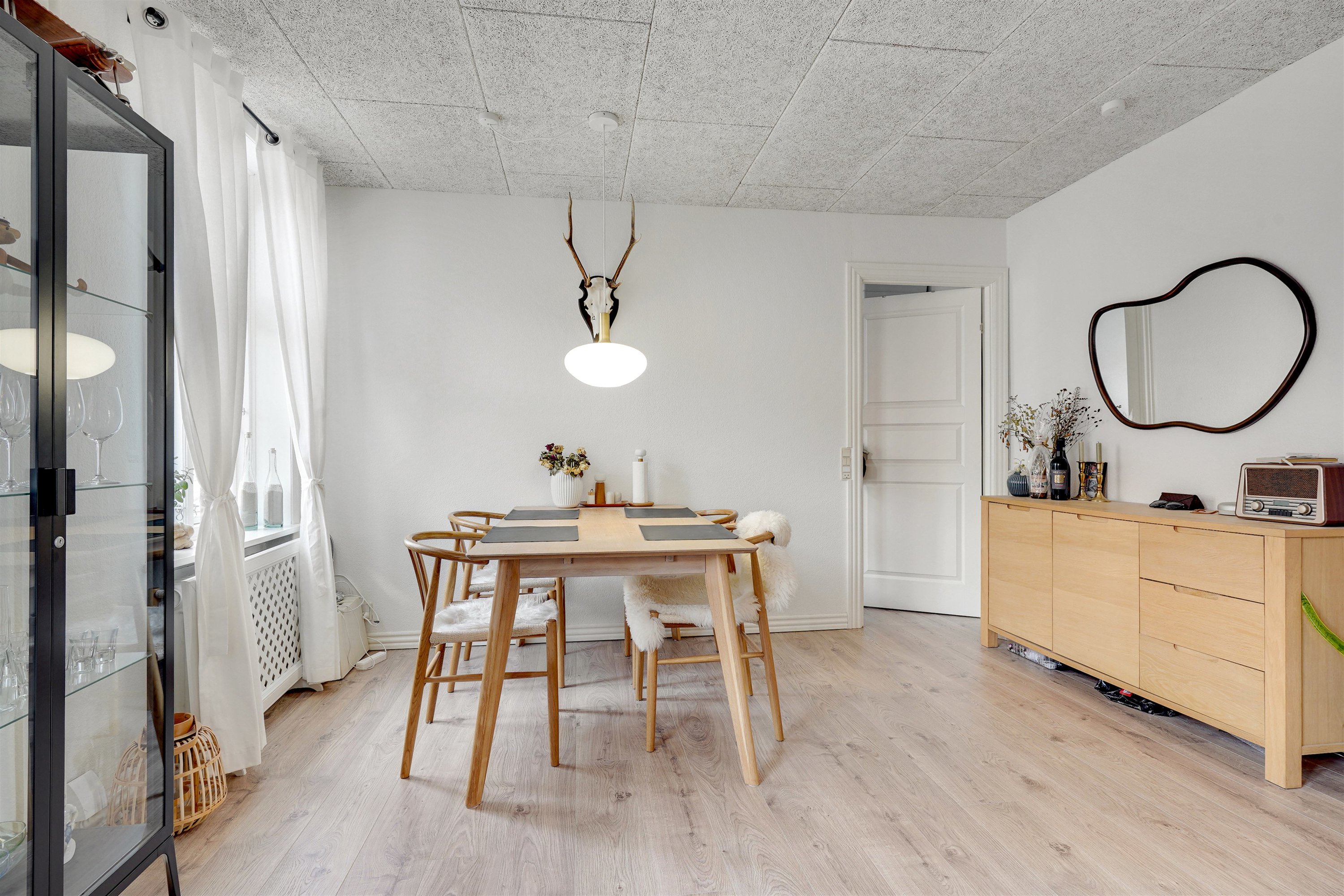 Fremhævet spisestue billede i fuldskærmstilstand. Billede af Willemoesgade 34, 1. tv., 6700 Esbjerg