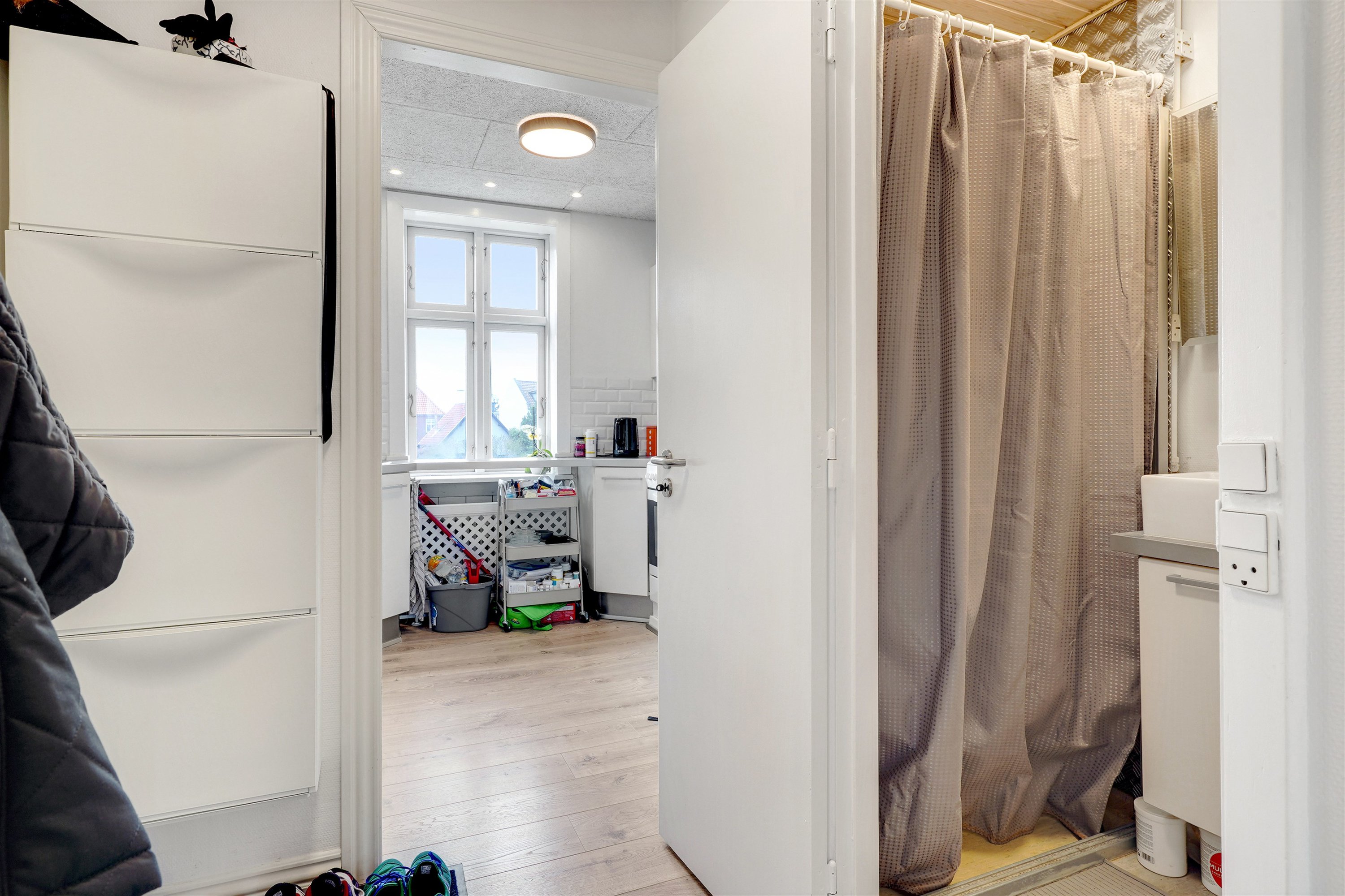 Fremhævet badeværelse billede i fuldskærmstilstand. Billede af Willemoesgade 34, 1. tv., 6700 Esbjerg