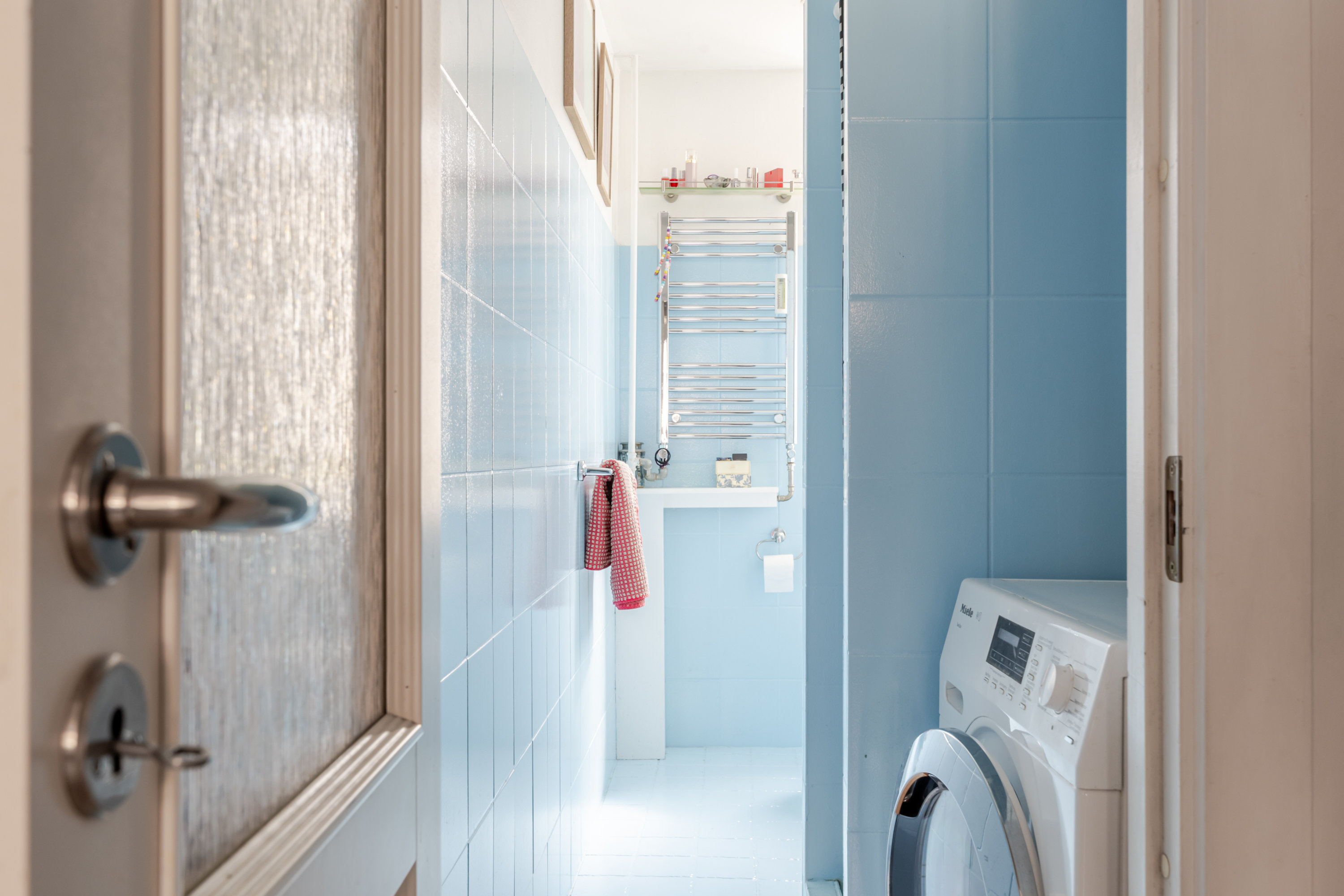 Fremhævet andet billede i fuldskærmstilstand. Billede af Schubertsvej 12, 1. tv., 2450 København SV