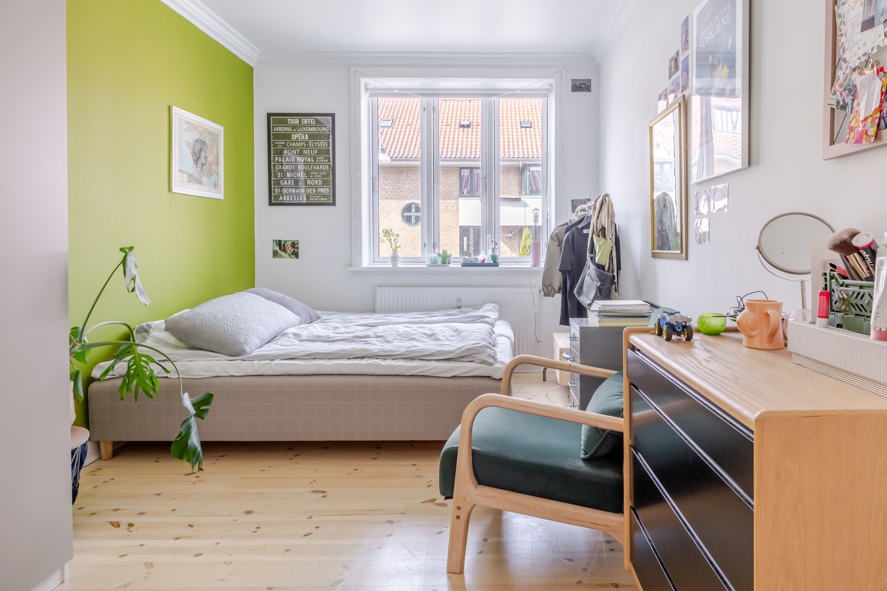 Fremhævet andet billede i fuldskærmstilstand. Billede af Schubertsvej 12, 1. tv., 2450 København SV