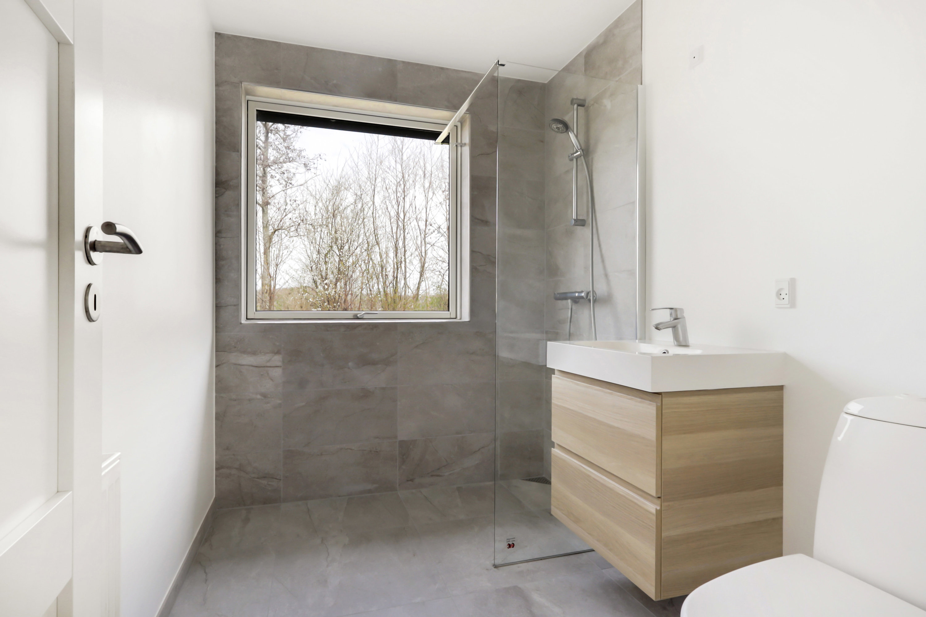 Fremhævet badeværelse billede i fuldskærmstilstand. Billede af Krogsgårdsvej 86, Nr Broby, 5672 Broby