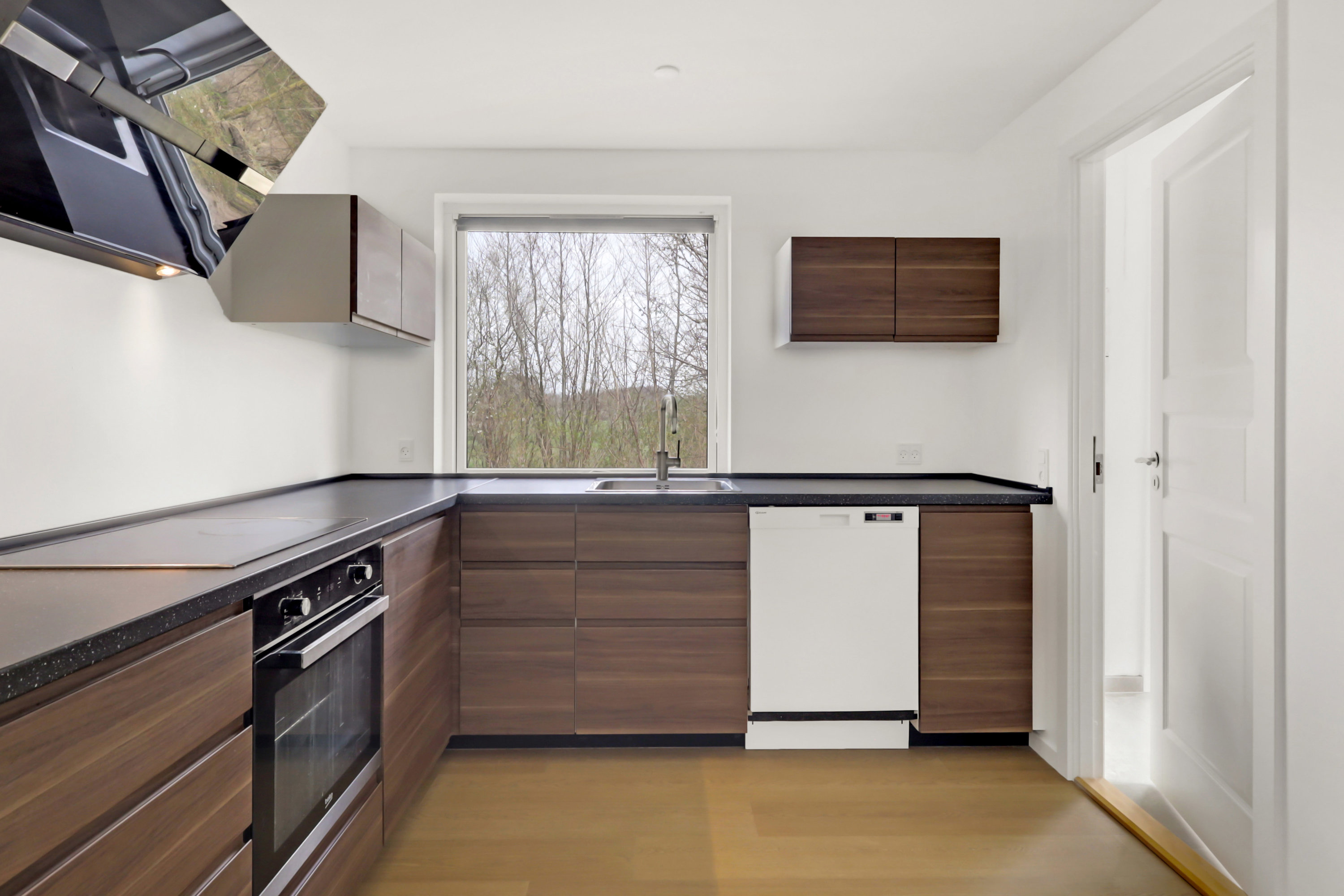 Fremhævet køkken billede i fuldskærmstilstand. Billede af Krogsgårdsvej 86, Nr Broby, 5672 Broby