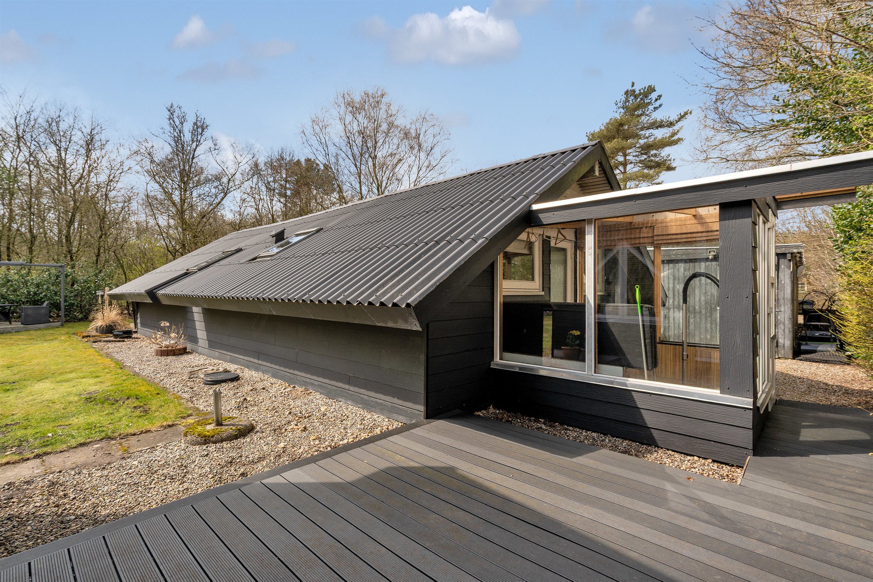 Fremhævet ejendommen billede i fuldskærmstilstand. Billede af Birkelunden 1, Jegum, 6840 Oksbøl