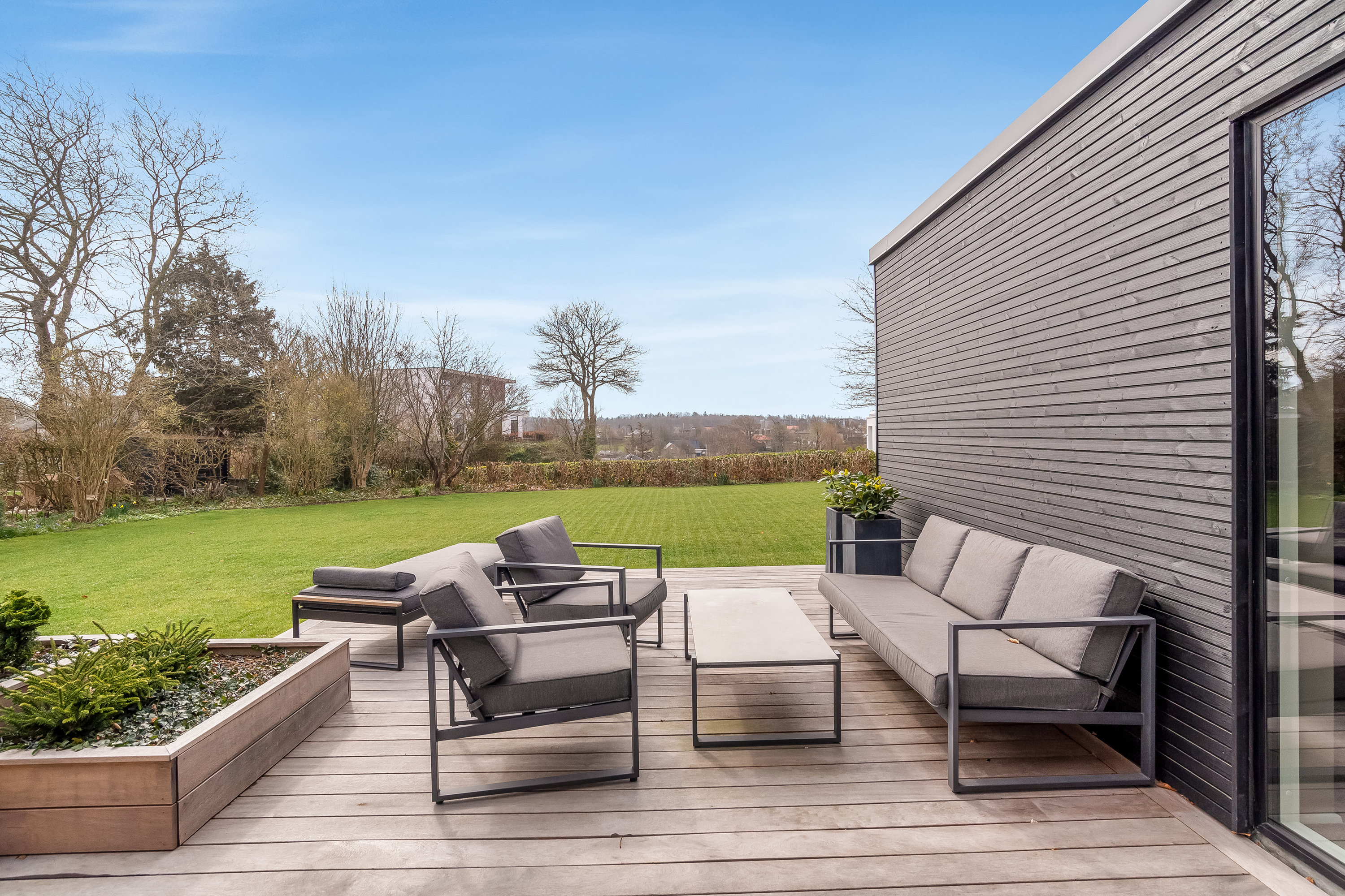 Fremhævet terrasse billede i fuldskærmstilstand. Billede af Lyngbakken 18, 7500 Holstebro