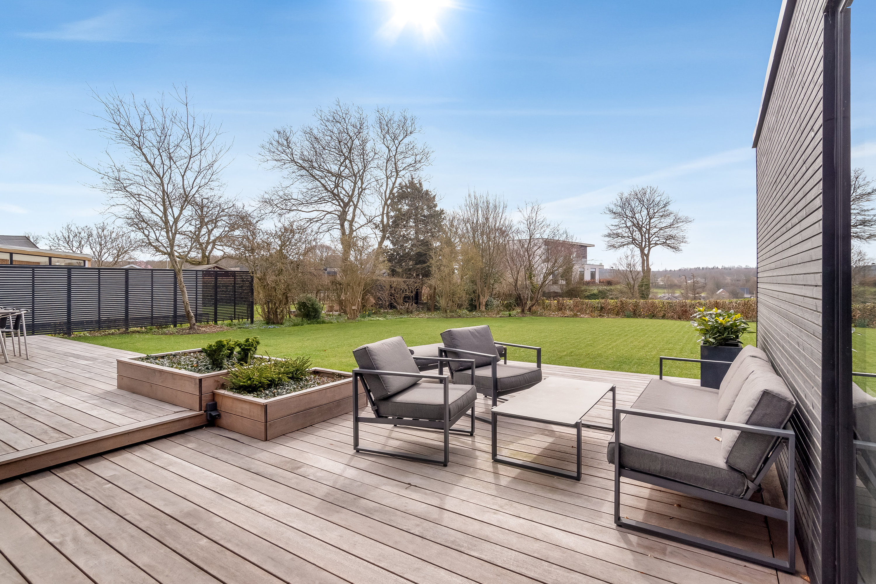 Fremhævet terrasse billede i fuldskærmstilstand. Billede af Lyngbakken 18, 7500 Holstebro