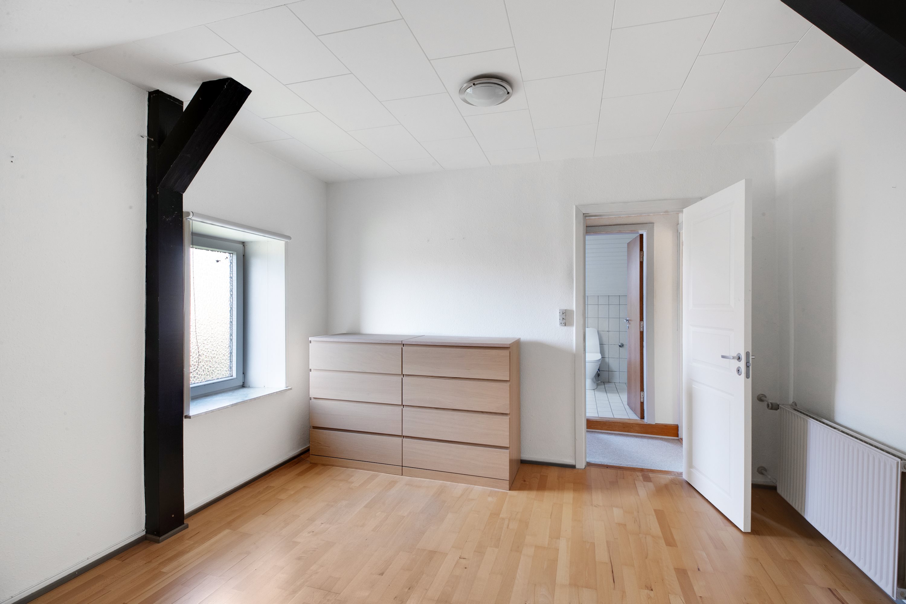 Fremhævet værelse billede i fuldskærmstilstand. Billede af Sejrsvej 52, Rinkenæs, 6300 Gråsten