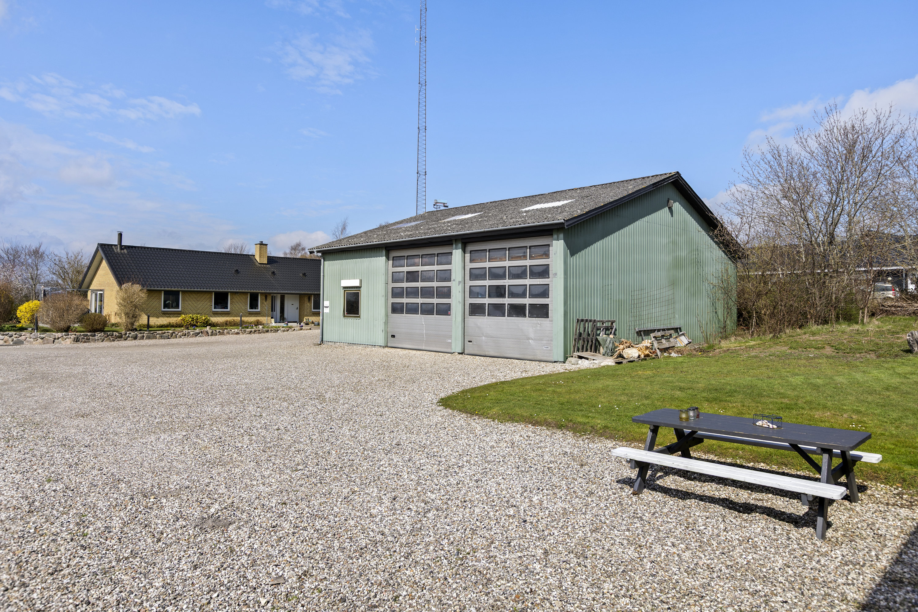 Fremhævet garage billede i fuldskærmstilstand. Billede af Nøddevej 8, 4171 Glumsø