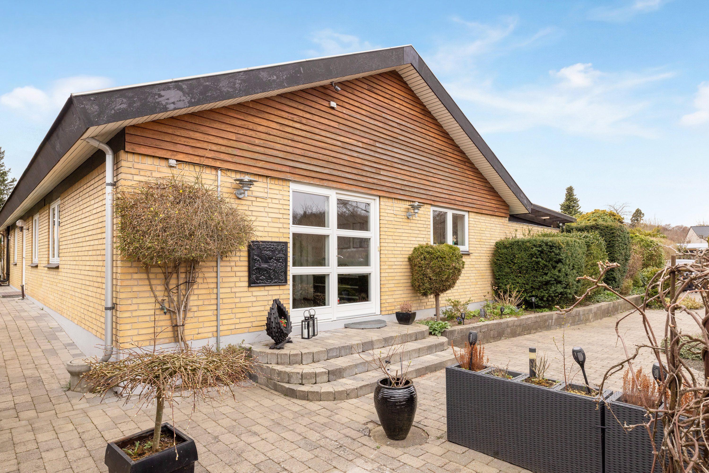 Fremhævet terrasse billede i fuldskærmstilstand. Billede af Skovvang 24, 3460 Birkerød