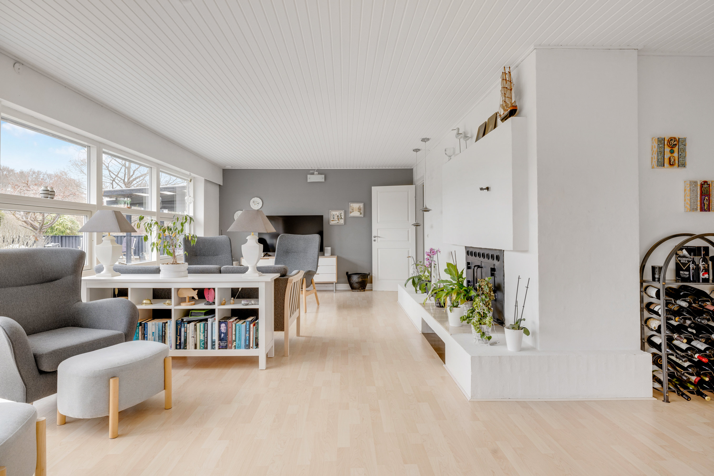 Fremhævet stue billede i fuldskærmstilstand. Billede af Skovvang 24, 3460 Birkerød