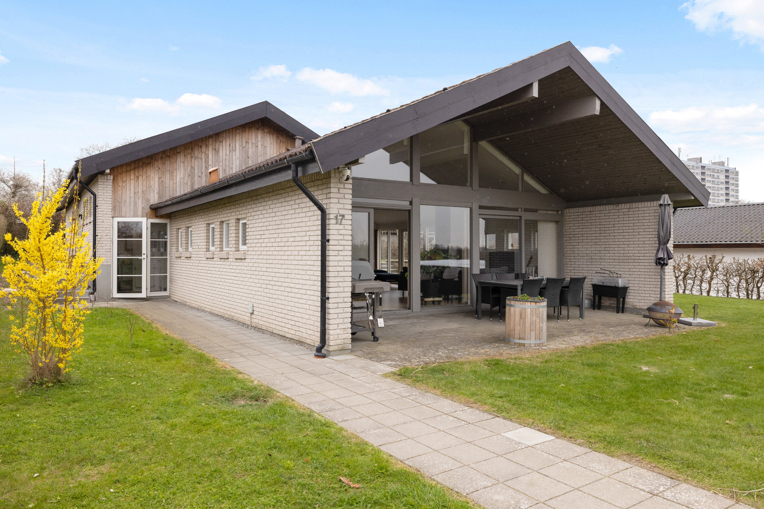 Fremhævet andet billede i fuldskærmstilstand. Billede af Nytoften 17, 2750 Ballerup