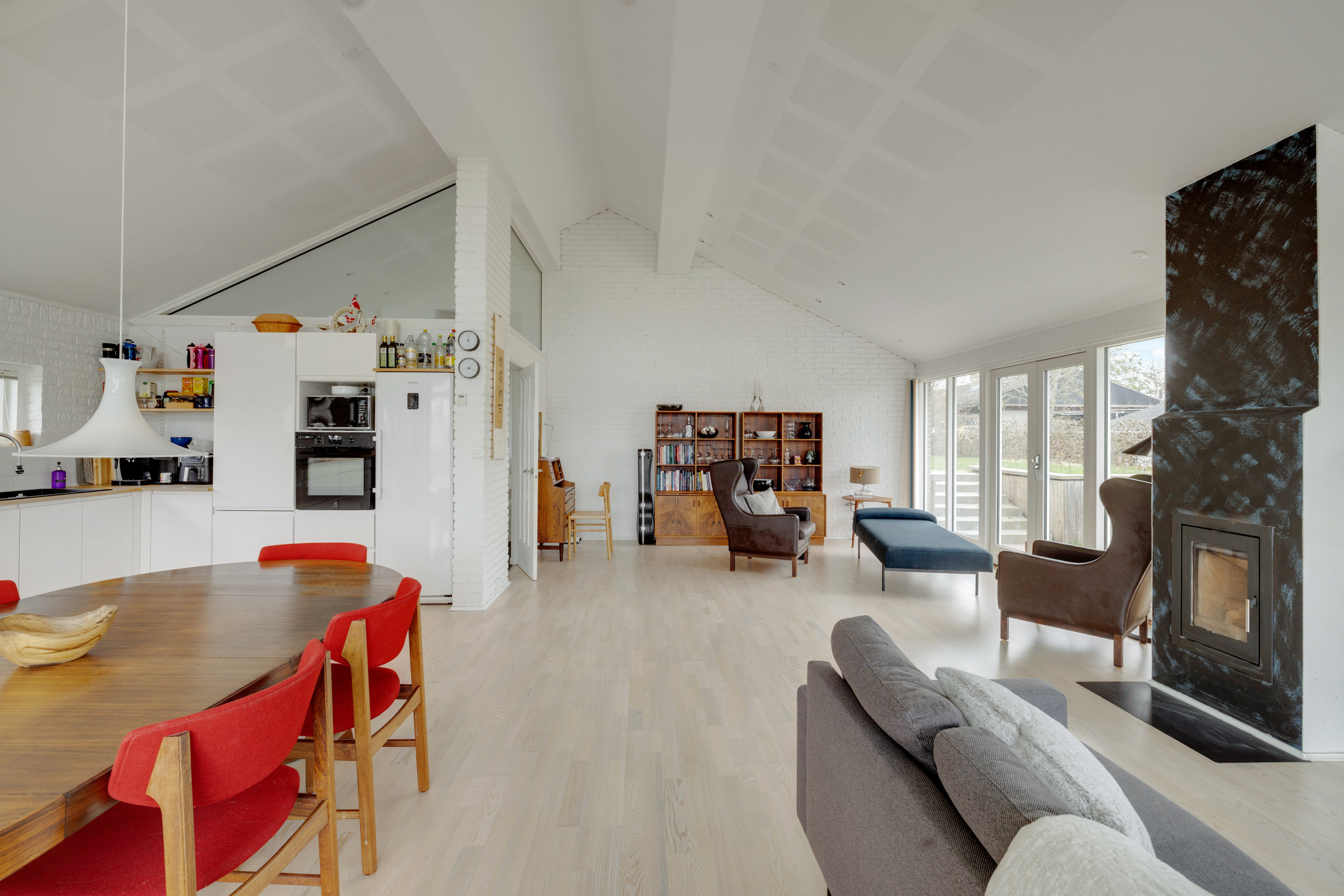 Fremhævet stue billede i fuldskærmstilstand. Billede af Nytoften 17, 2750 Ballerup