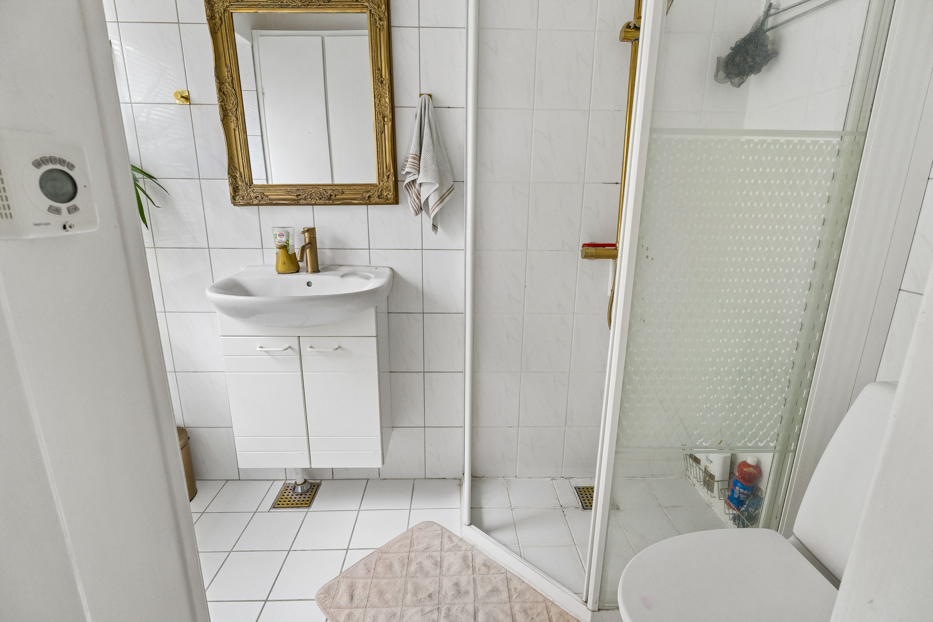 Fremhævet badeværelse billede i fuldskærmstilstand. Billede af Smakkegårdsvej 165, st.. tv., 2820 Gentofte