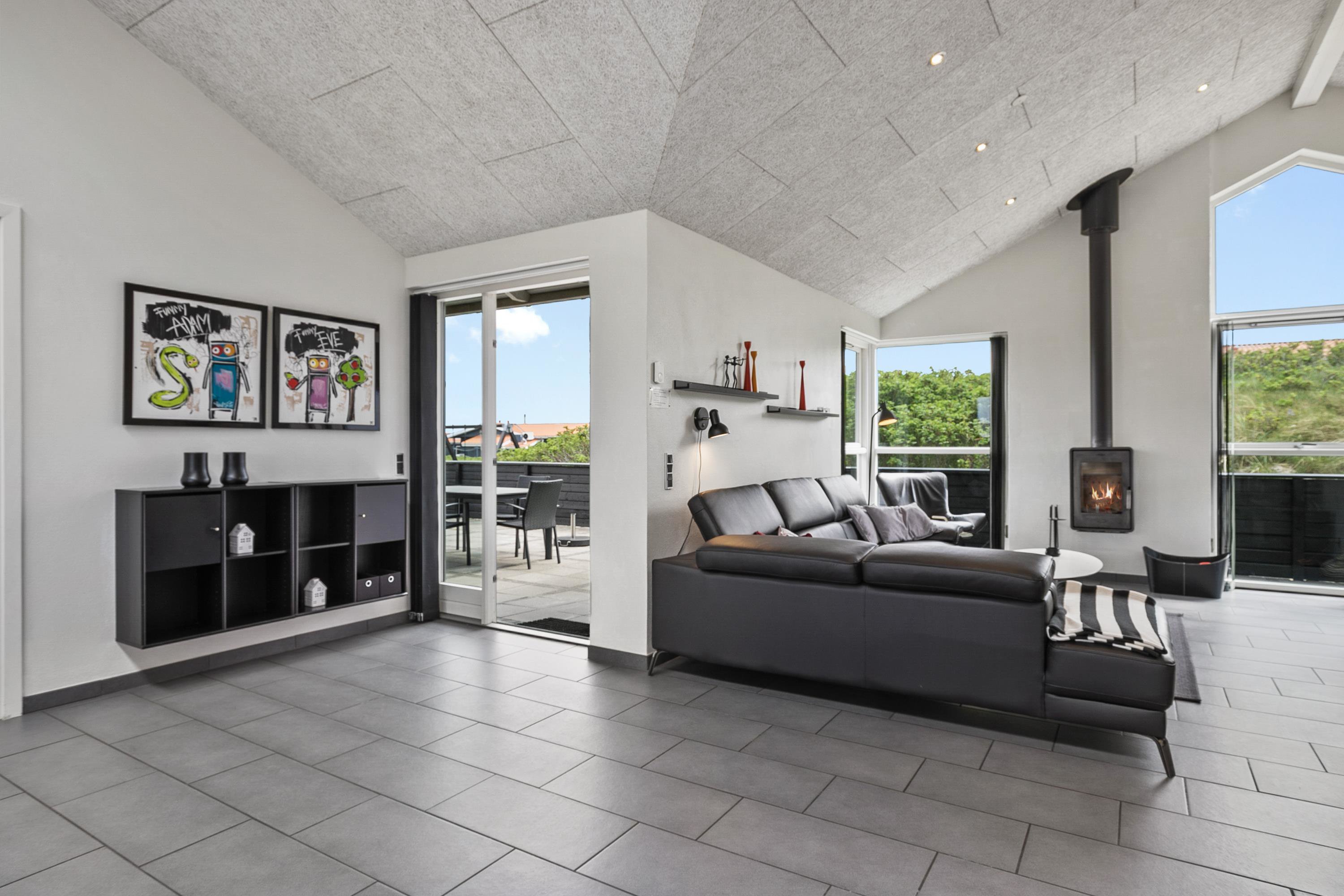 Fremhævet  billede i fuldskærmstilstand. Billede af Granvej 22, Aargab, 6960 Hvide Sande