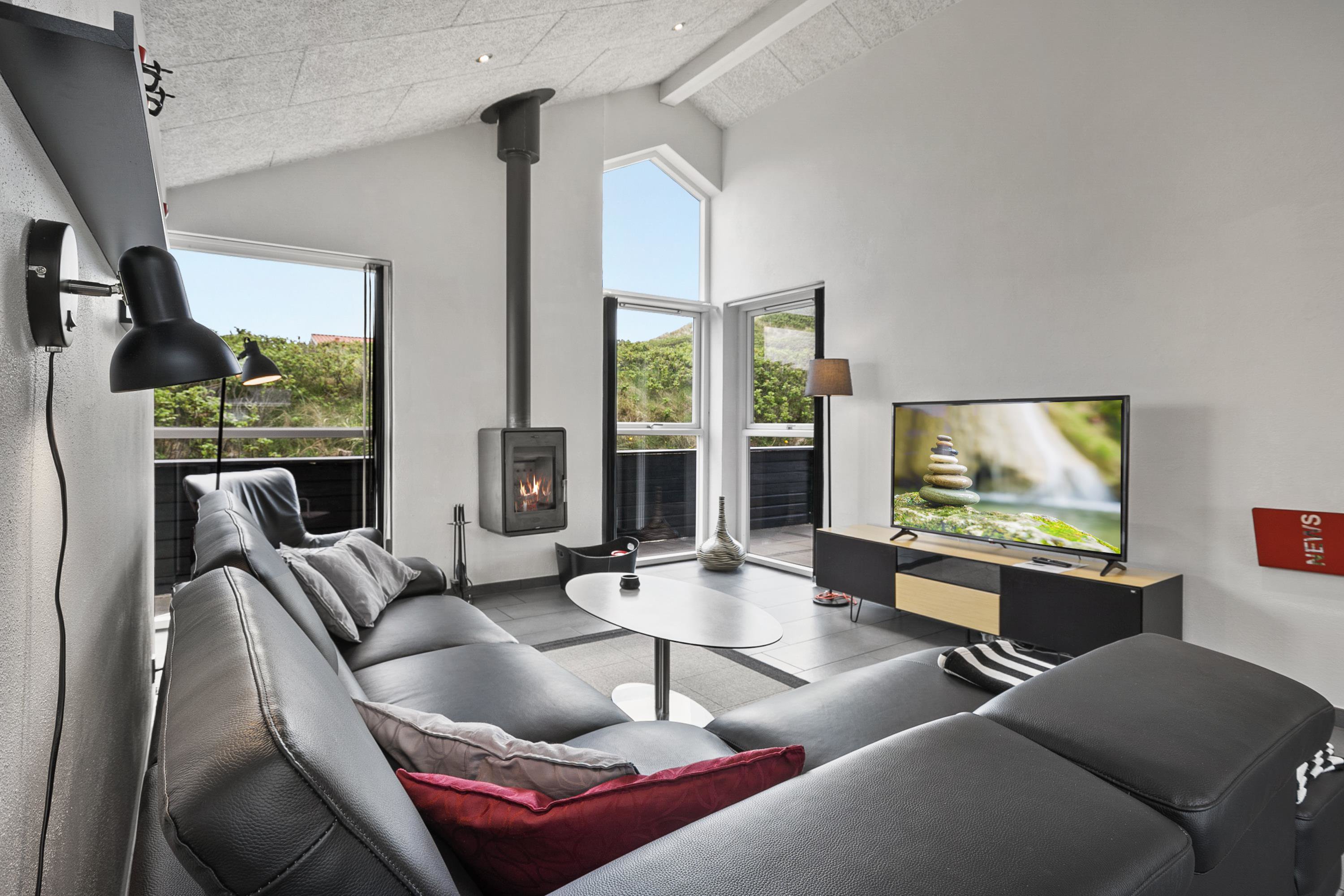 Fremhævet  billede i fuldskærmstilstand. Billede af Granvej 22, Aargab, 6960 Hvide Sande