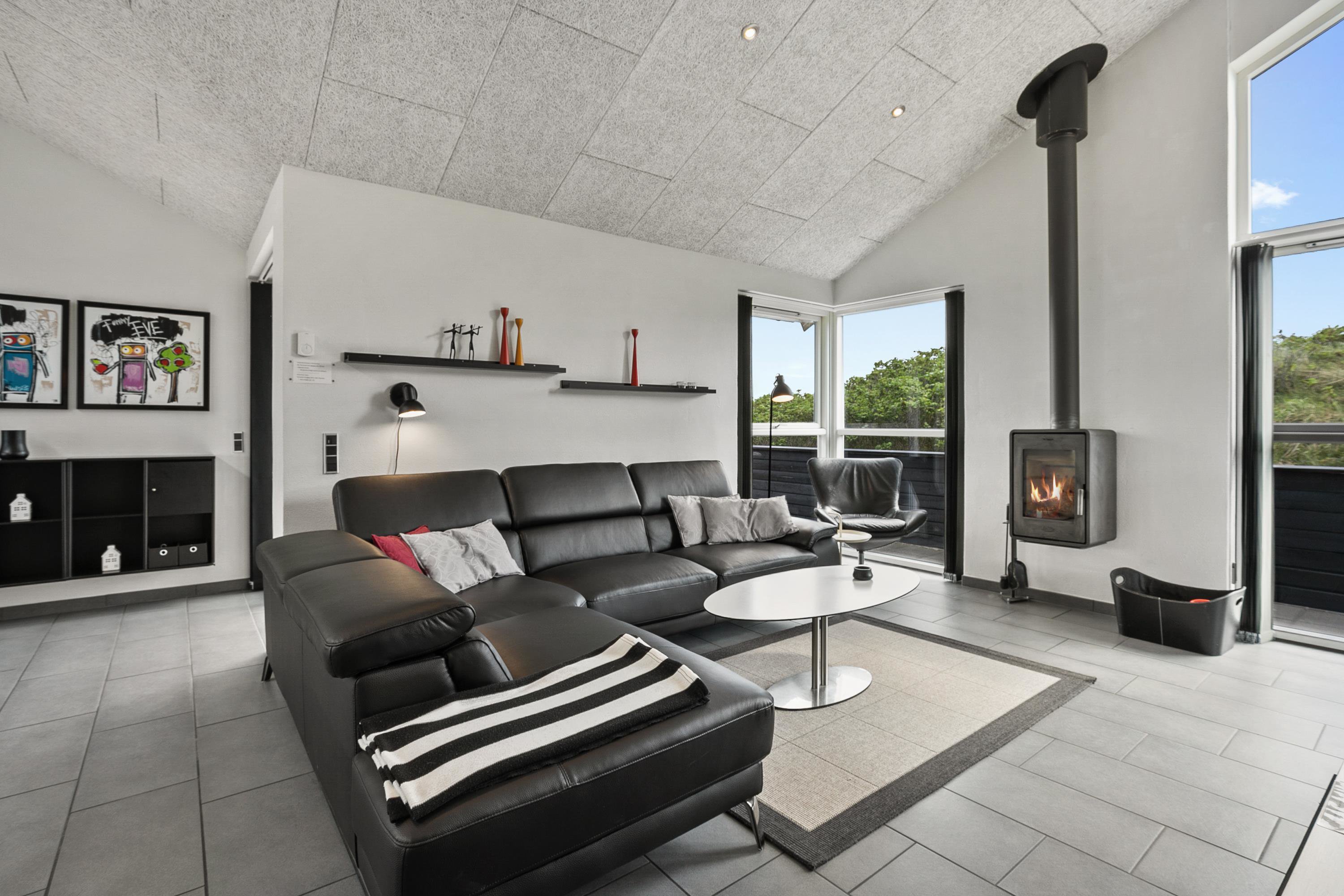 Fremhævet  billede i fuldskærmstilstand. Billede af Granvej 22, Aargab, 6960 Hvide Sande