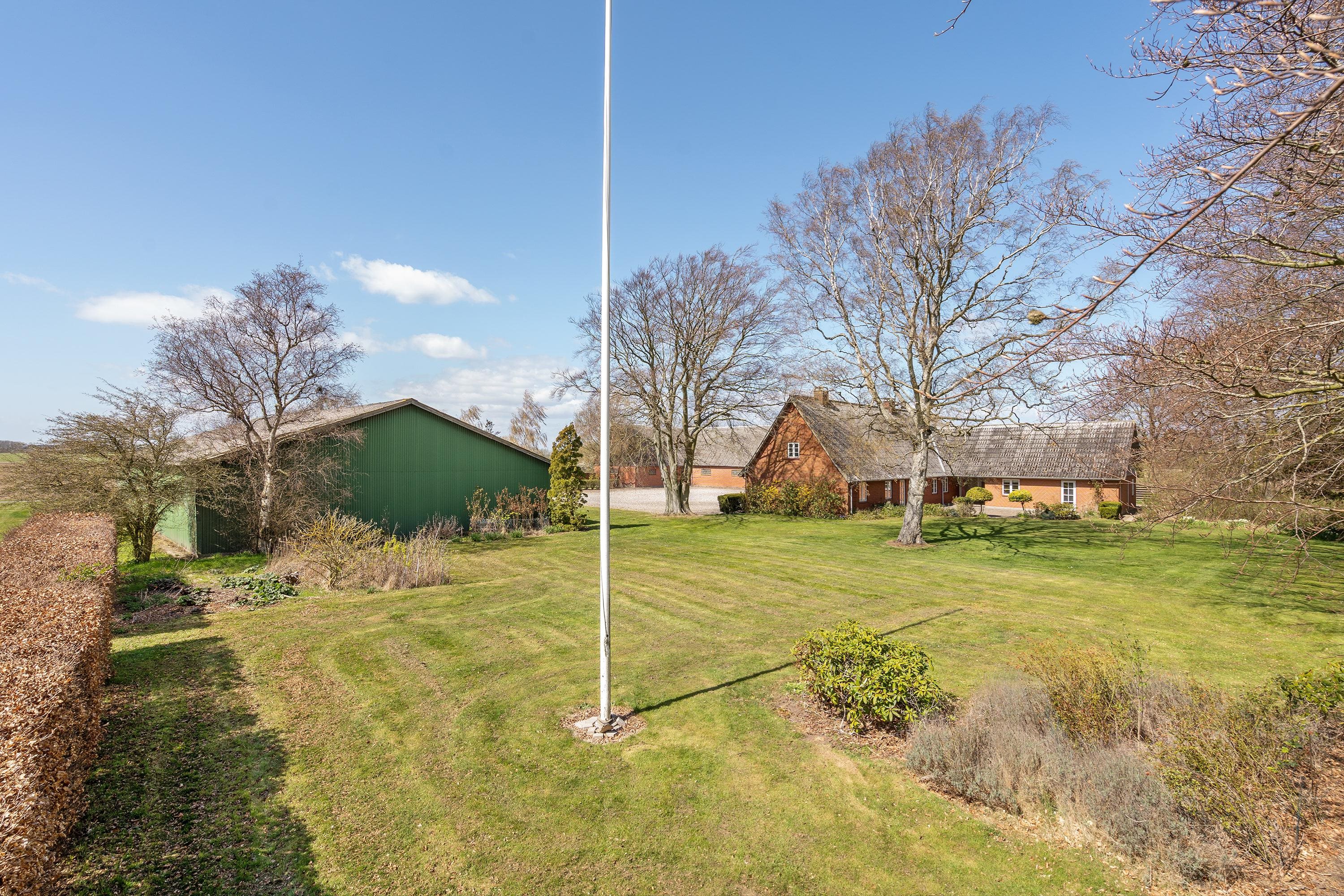 Fremhævet ejendommen billede i fuldskærmstilstand. Billede af Nøjsomhedsvej 16, Købelev, 4900 Nakskov