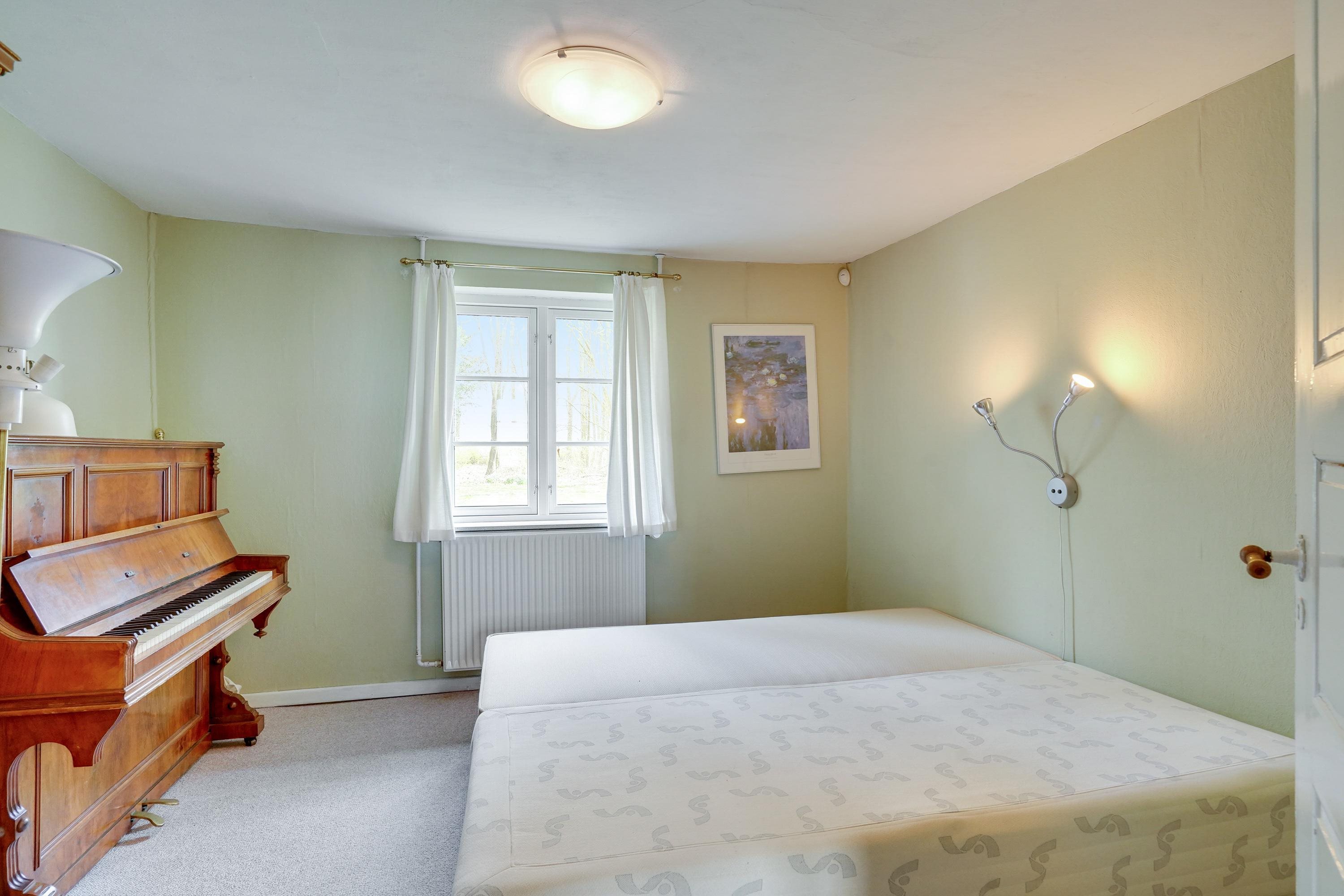 Fremhævet værelse billede i fuldskærmstilstand. Billede af Nøjsomhedsvej 16, Købelev, 4900 Nakskov