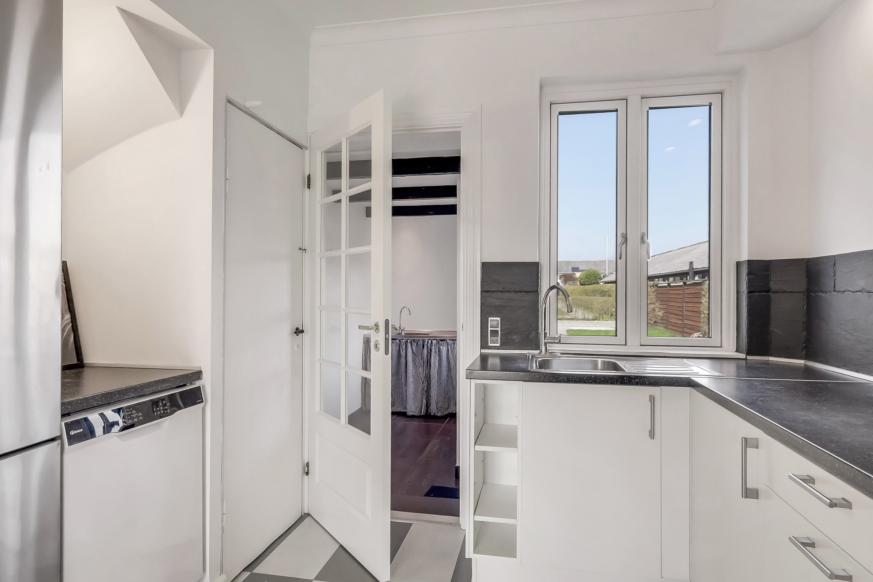 Fremhævet stue billede i fuldskærmstilstand. Billede af Mølmarksvej 60, 5700 Svendborg