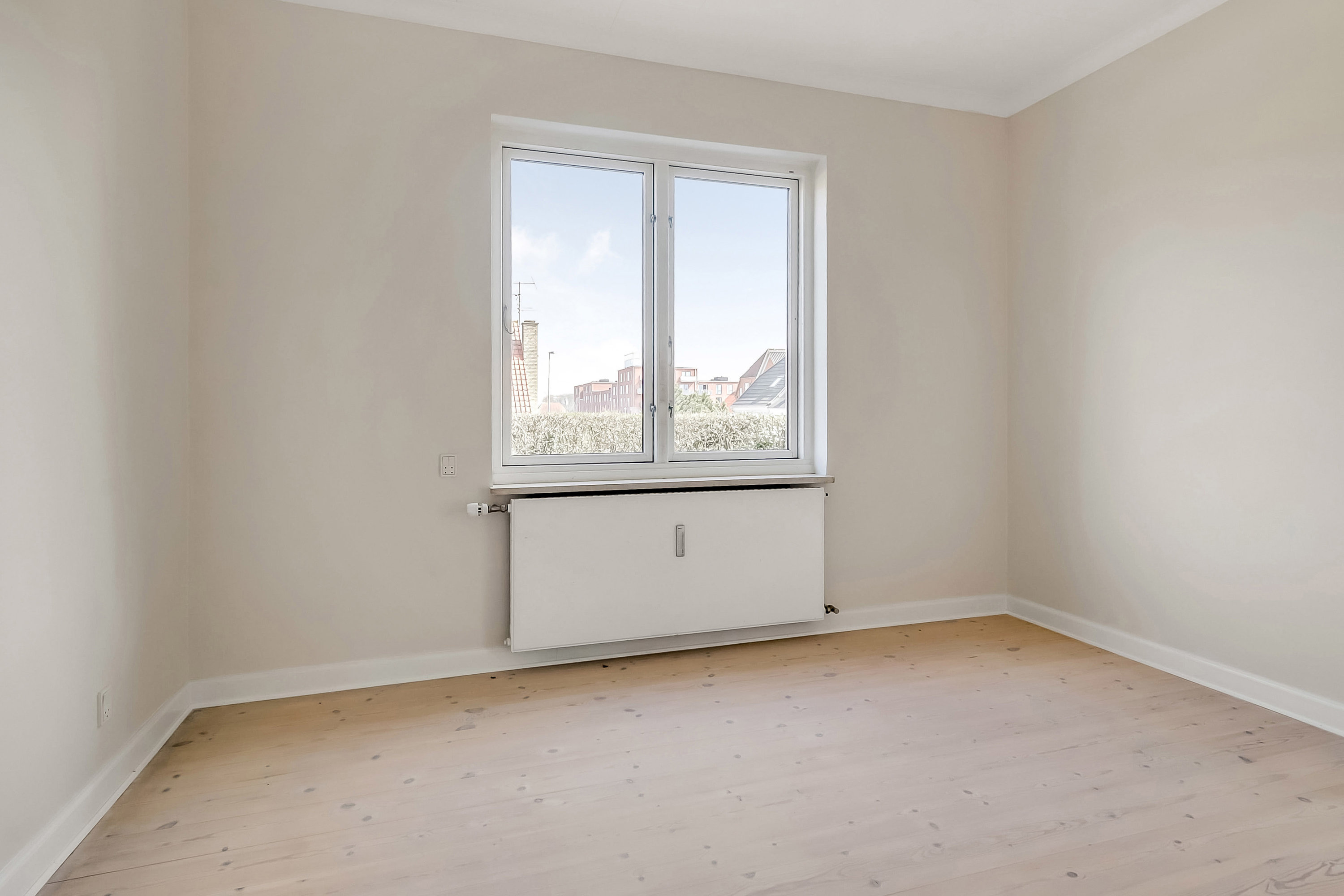 Fremhævet stue billede i fuldskærmstilstand. Billede af Mølmarksvej 60, 5700 Svendborg