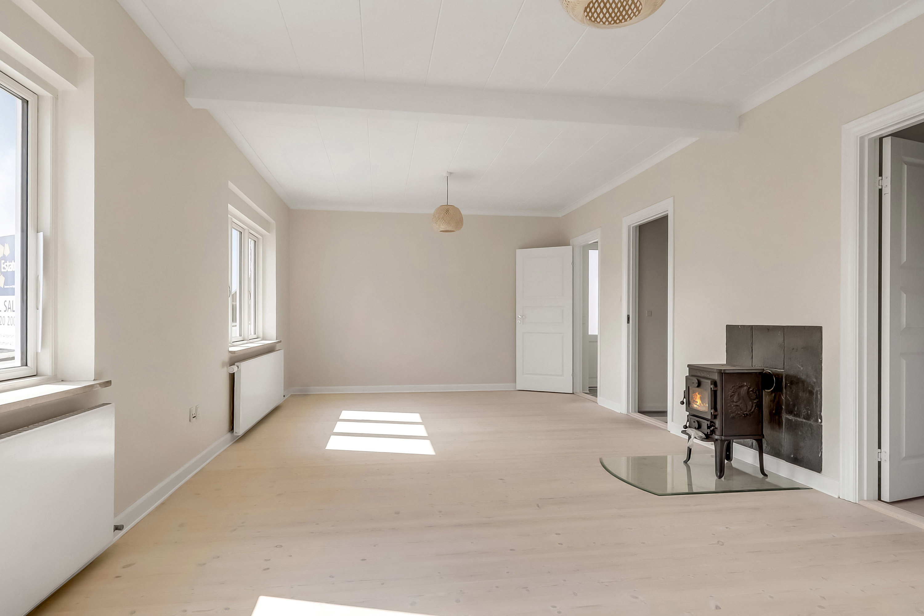 Fremhævet stue billede i fuldskærmstilstand. Billede af Mølmarksvej 60, 5700 Svendborg