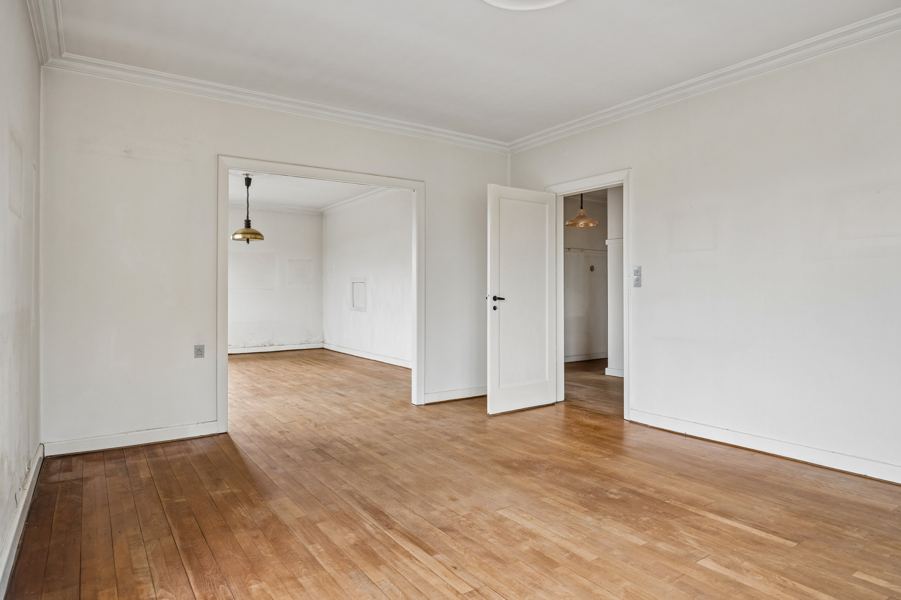 Fremhævet stue billede i fuldskærmstilstand. Billede af Knud Rasmussens Vej 16, 2870 Dyssegård