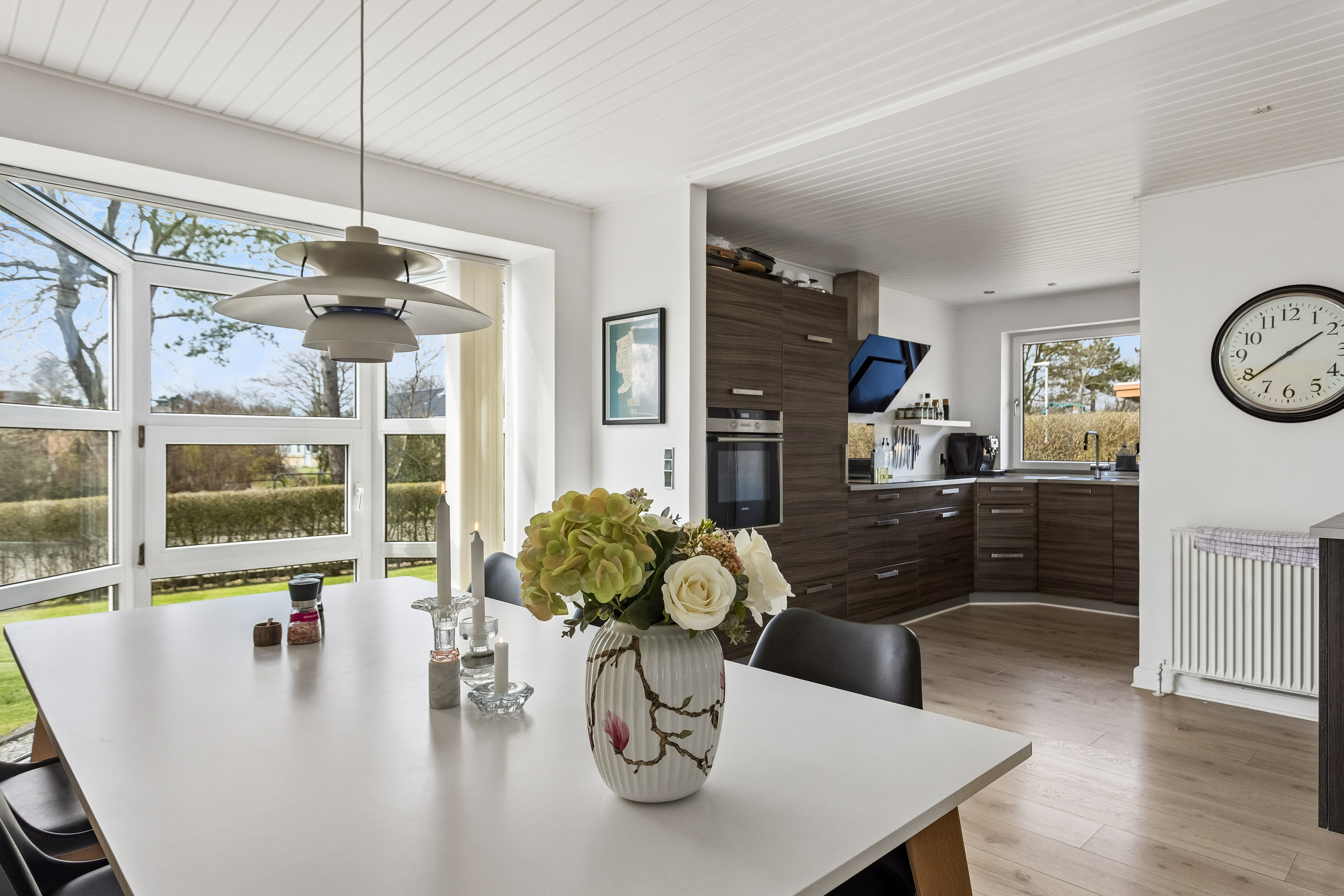 Fremhævet stue billede i fuldskærmstilstand. Billede af Humlevænget 65, 7570 Vemb