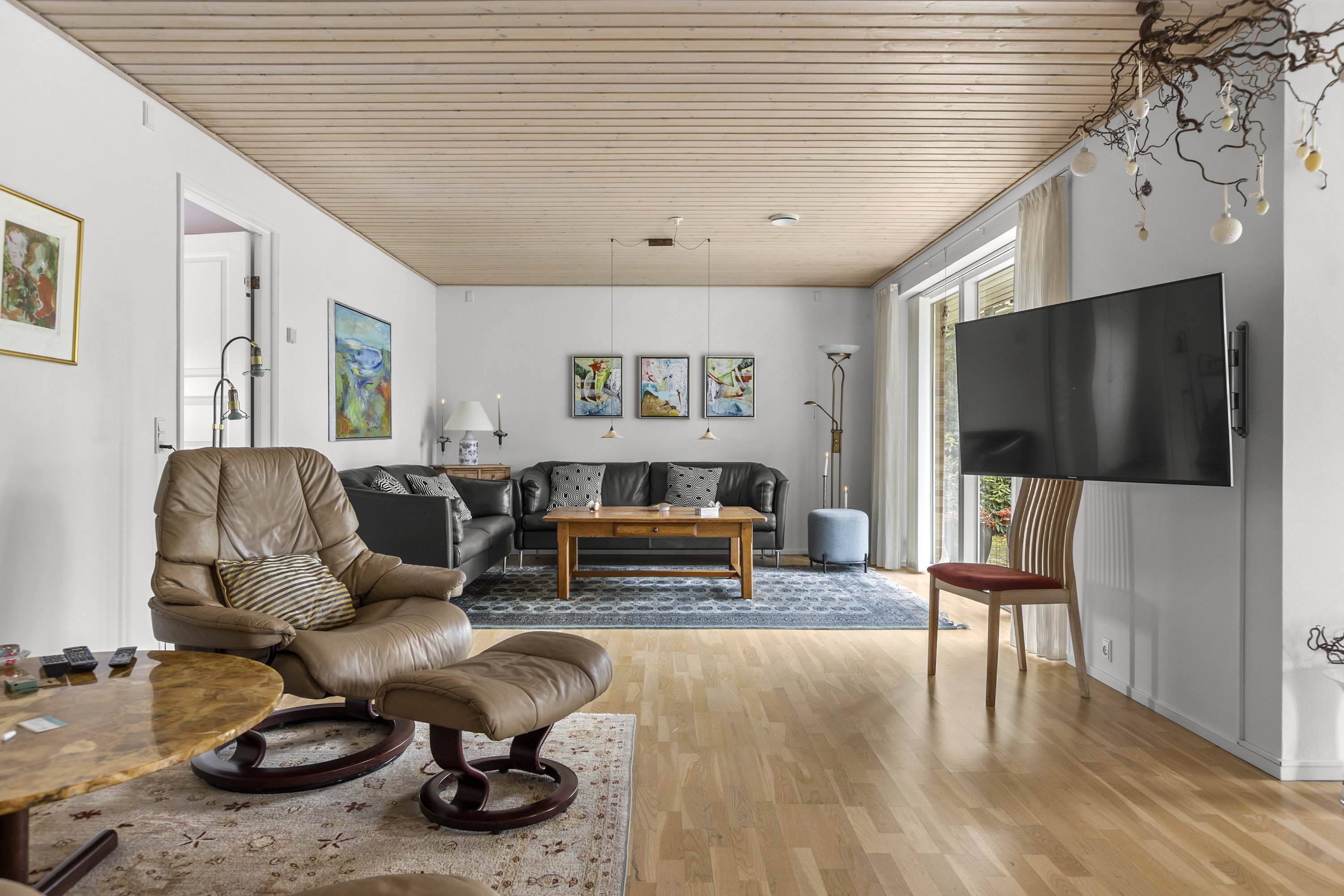 Fremhævet stue billede i fuldskærmstilstand. Billede af Skuldelevvej 25B, 4050 Skibby