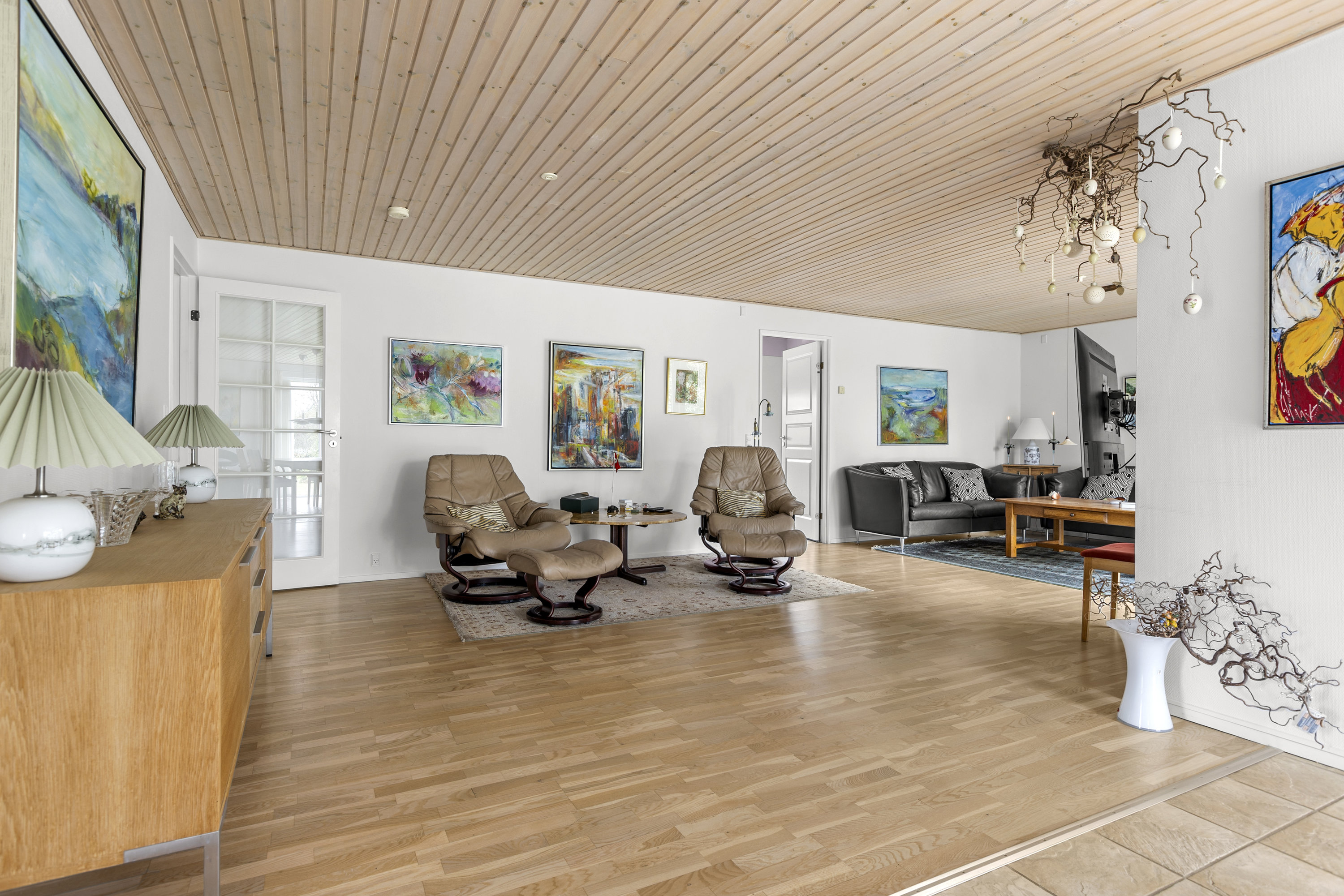 Fremhævet stue billede i fuldskærmstilstand. Billede af Skuldelevvej 25B, 4050 Skibby