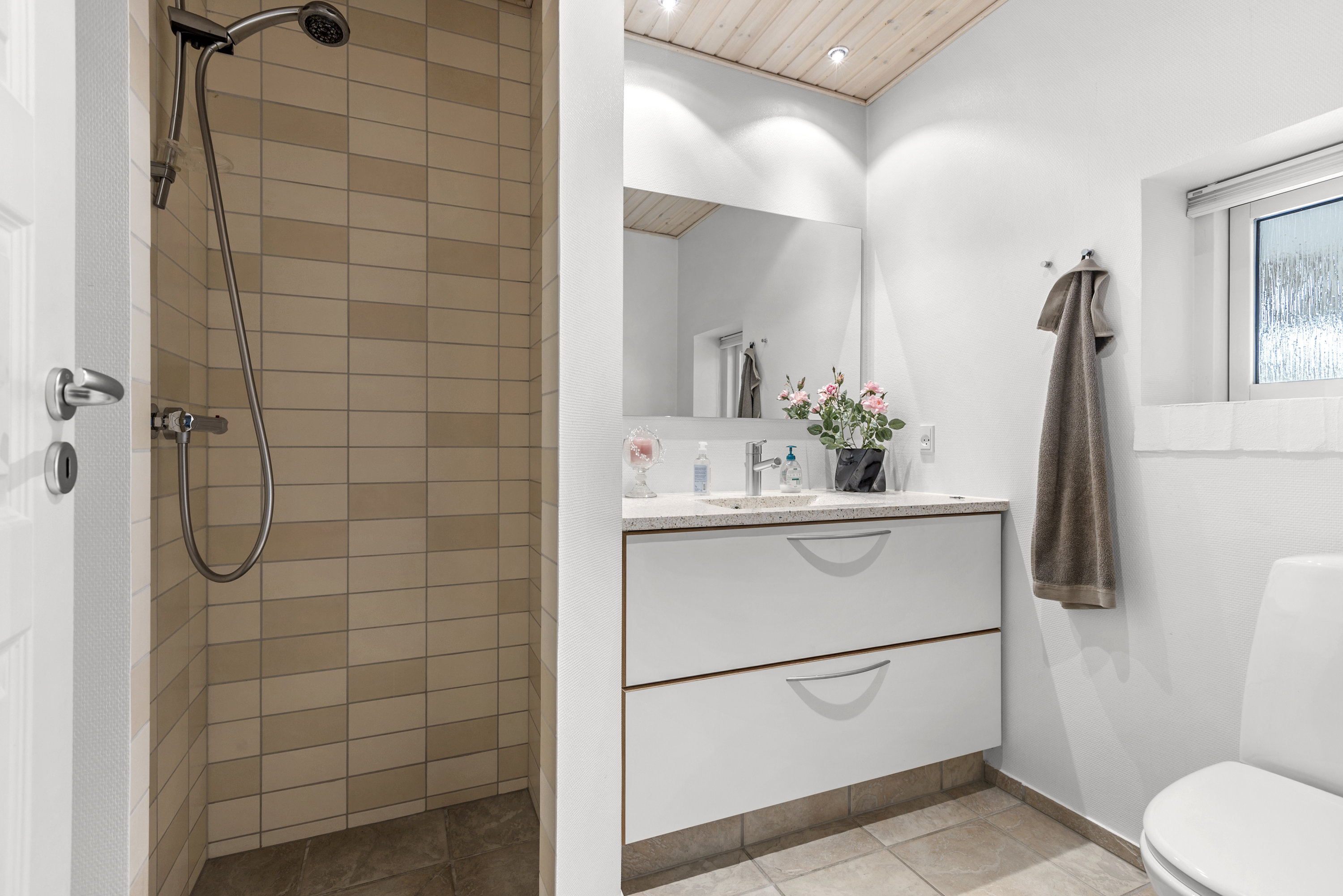 Fremhævet badeværelse billede i fuldskærmstilstand. Billede af Skuldelevvej 25B, 4050 Skibby