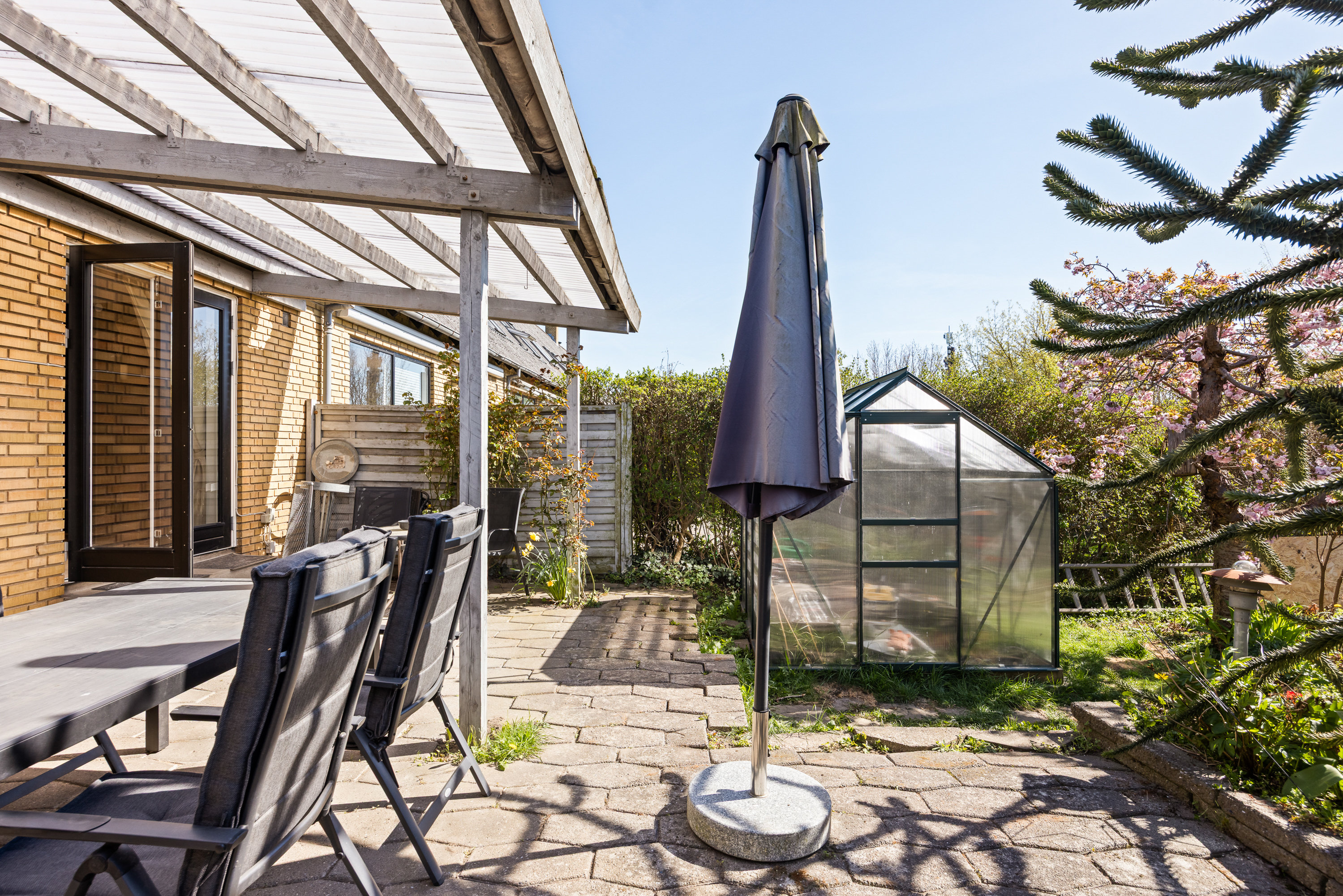 Fremhævet terrasse billede i fuldskærmstilstand. Billede af Kagsåbrinken 15, 2860 Søborg