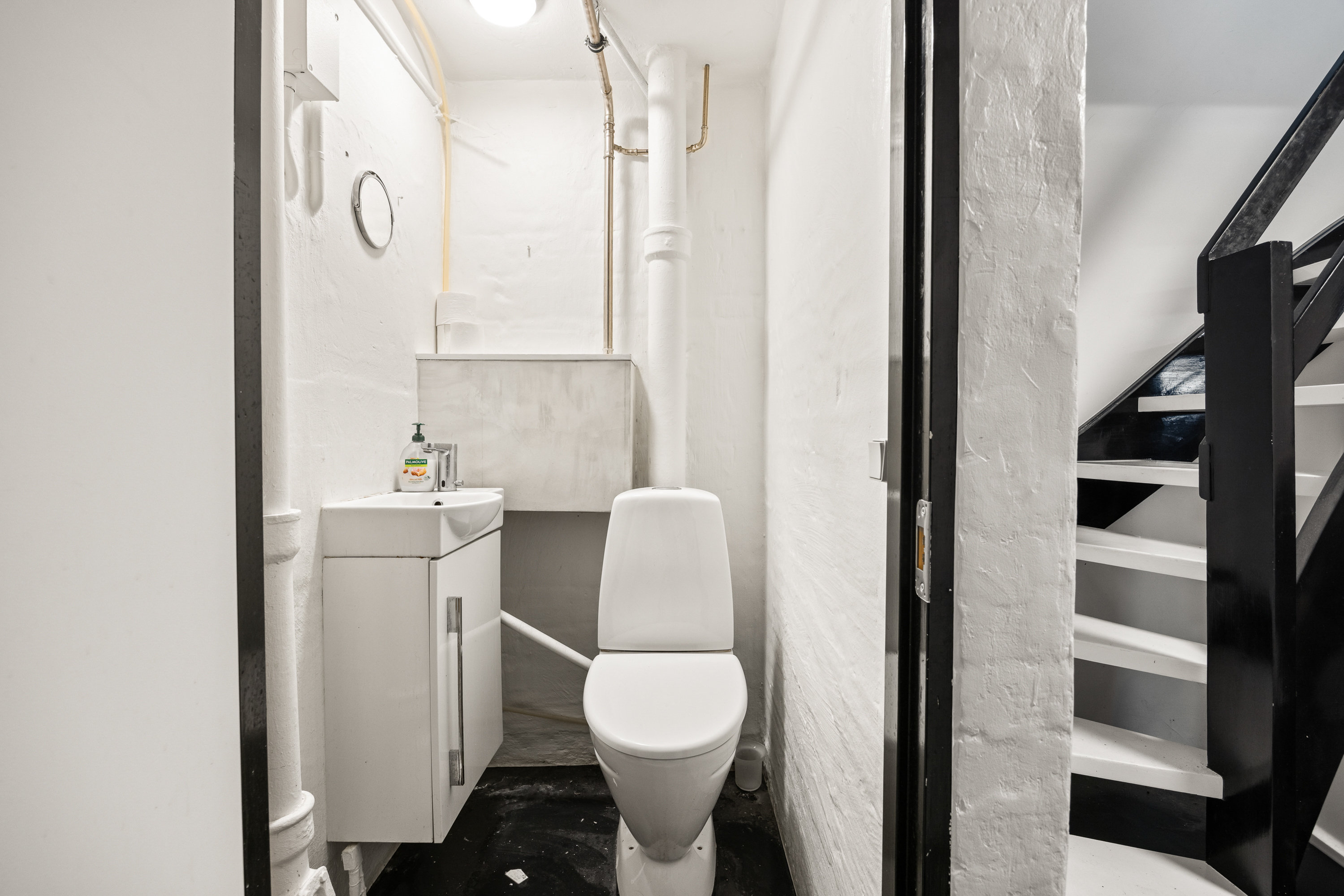 Fremhævet toilet billede i fuldskærmstilstand. Billede af Kagsåbrinken 15, 2860 Søborg