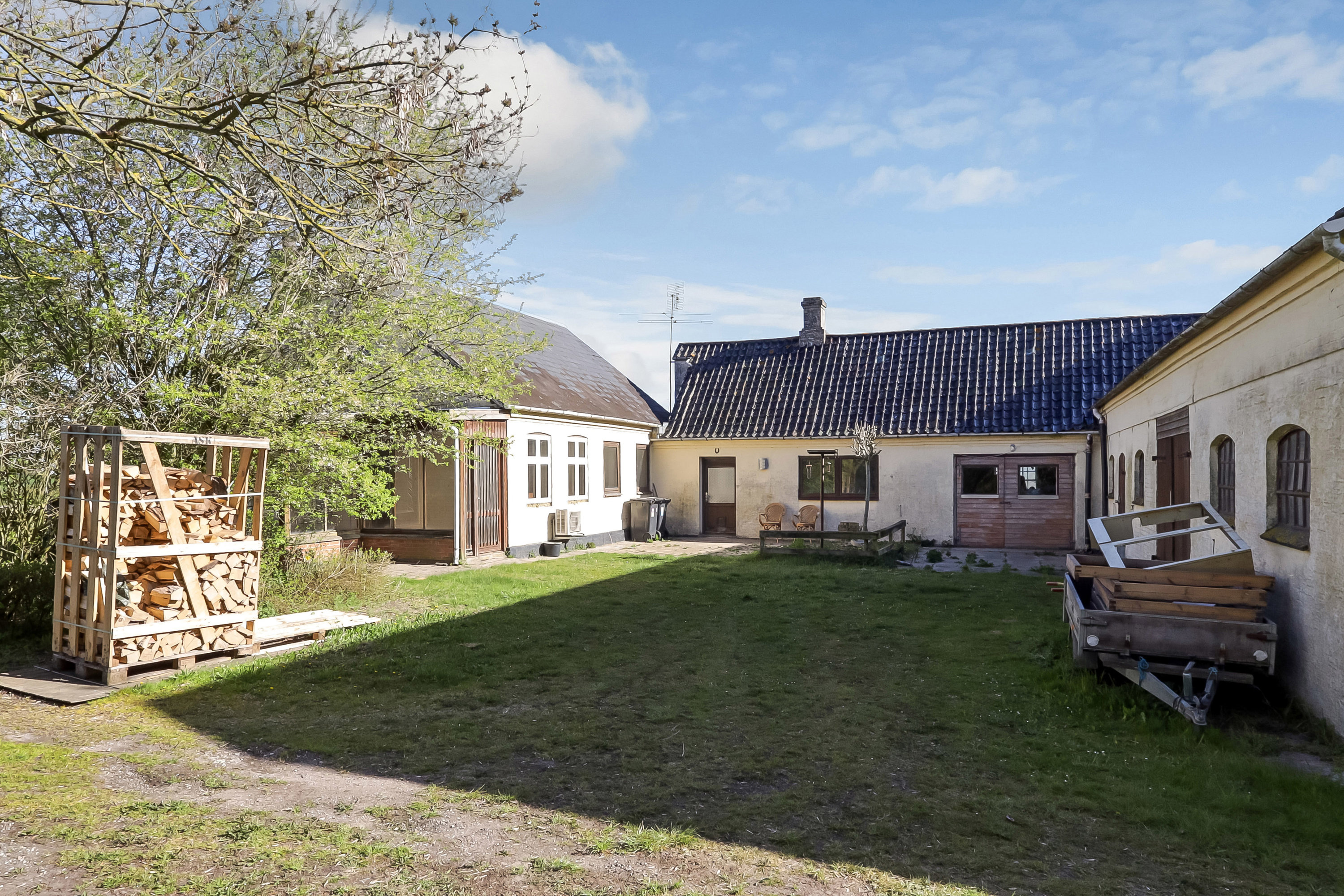 Fremhævet ejendommen billede i fuldskærmstilstand. Billede af Rønnemosevej 2, 5985 Søby Ærø