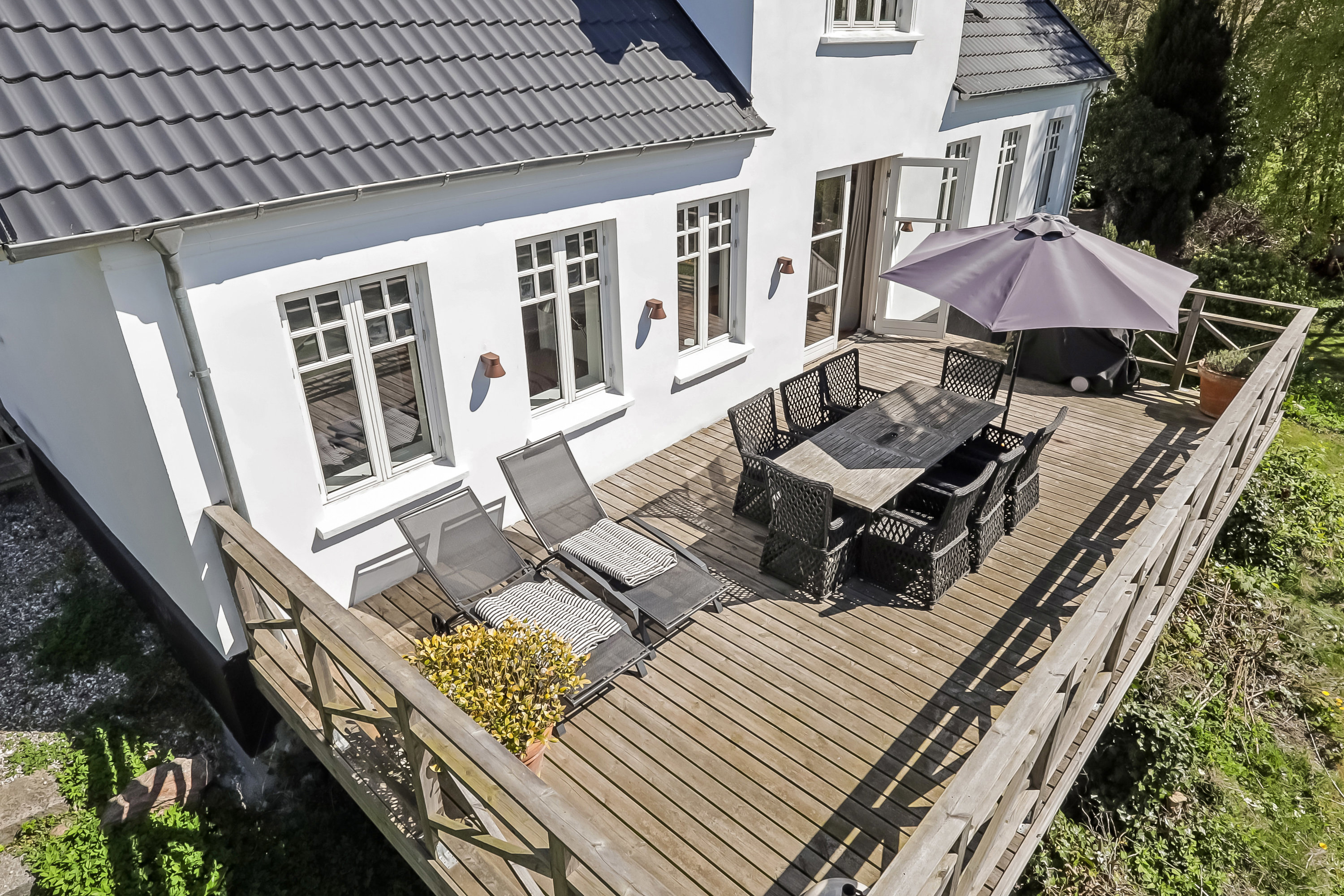 Fremhævet terrasse billede i fuldskærmstilstand. Billede af Tranderupvej 17, 5970 Ærøskøbing