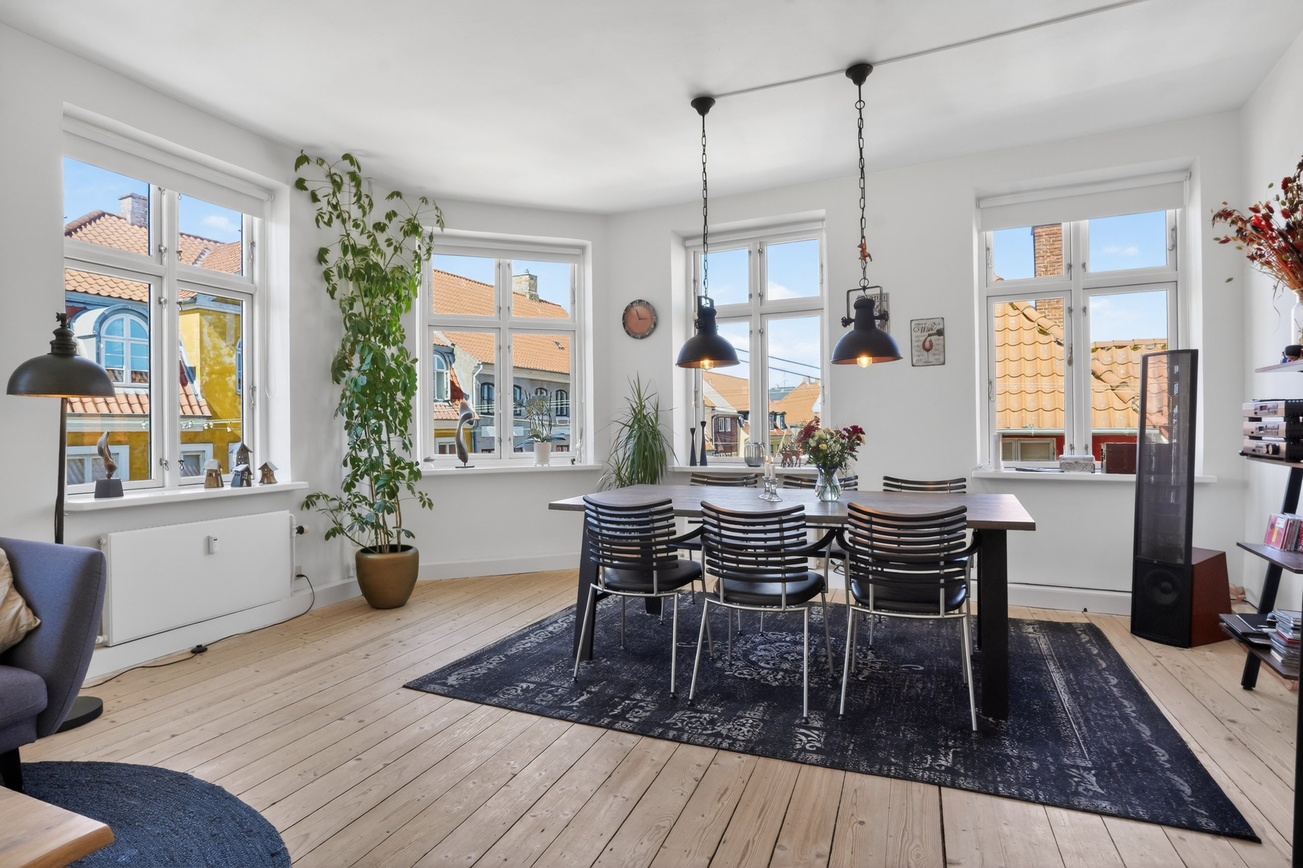Fremhævet spisestue billede i fuldskærmstilstand. Billede af Gyldenstræde 5, 2. th., 3000 Helsingør