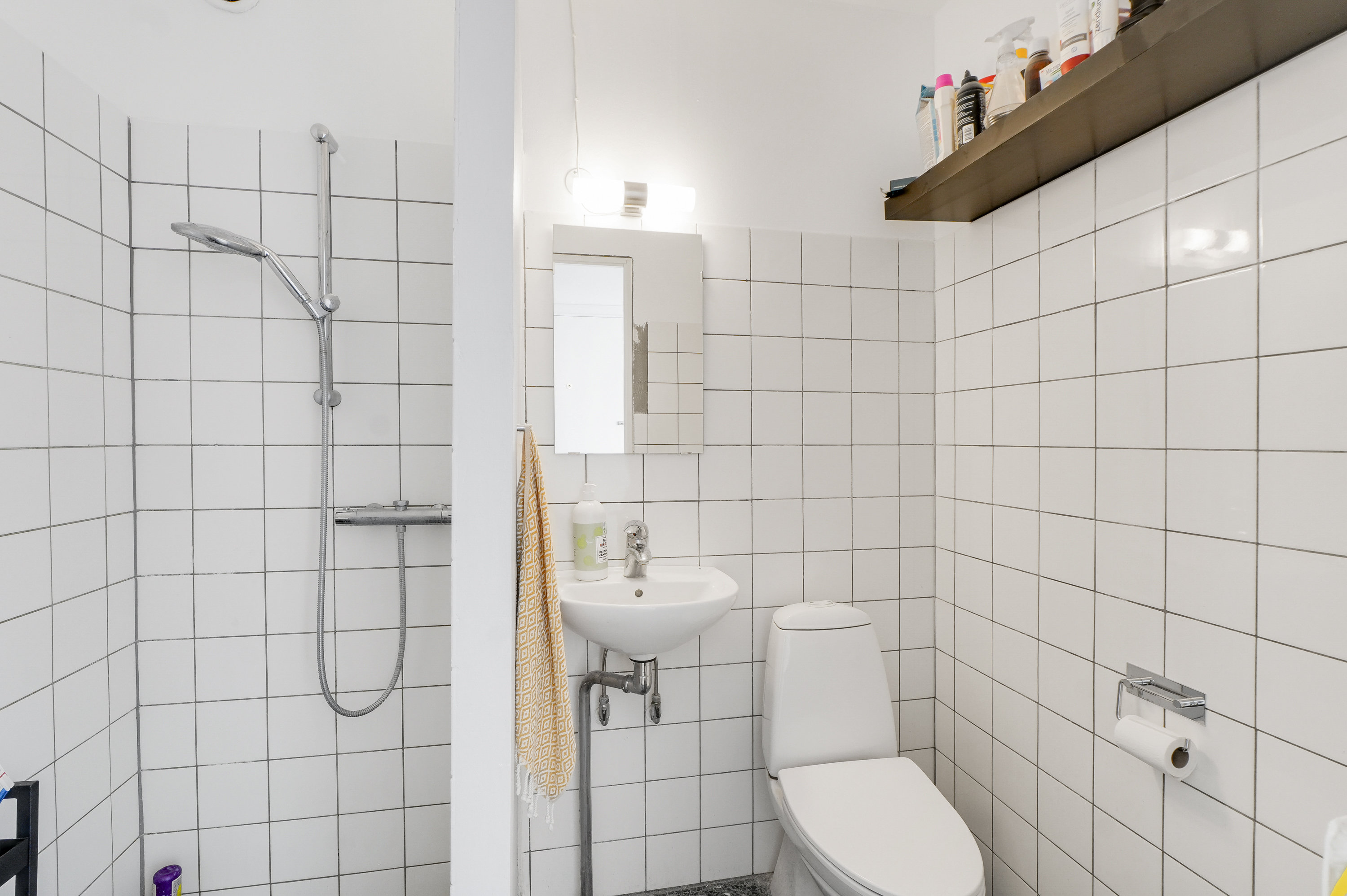 Fremhævet badeværelse billede i fuldskærmstilstand. Billede af Brannersvej 23, 3. 47., 2920 Charlottenlund