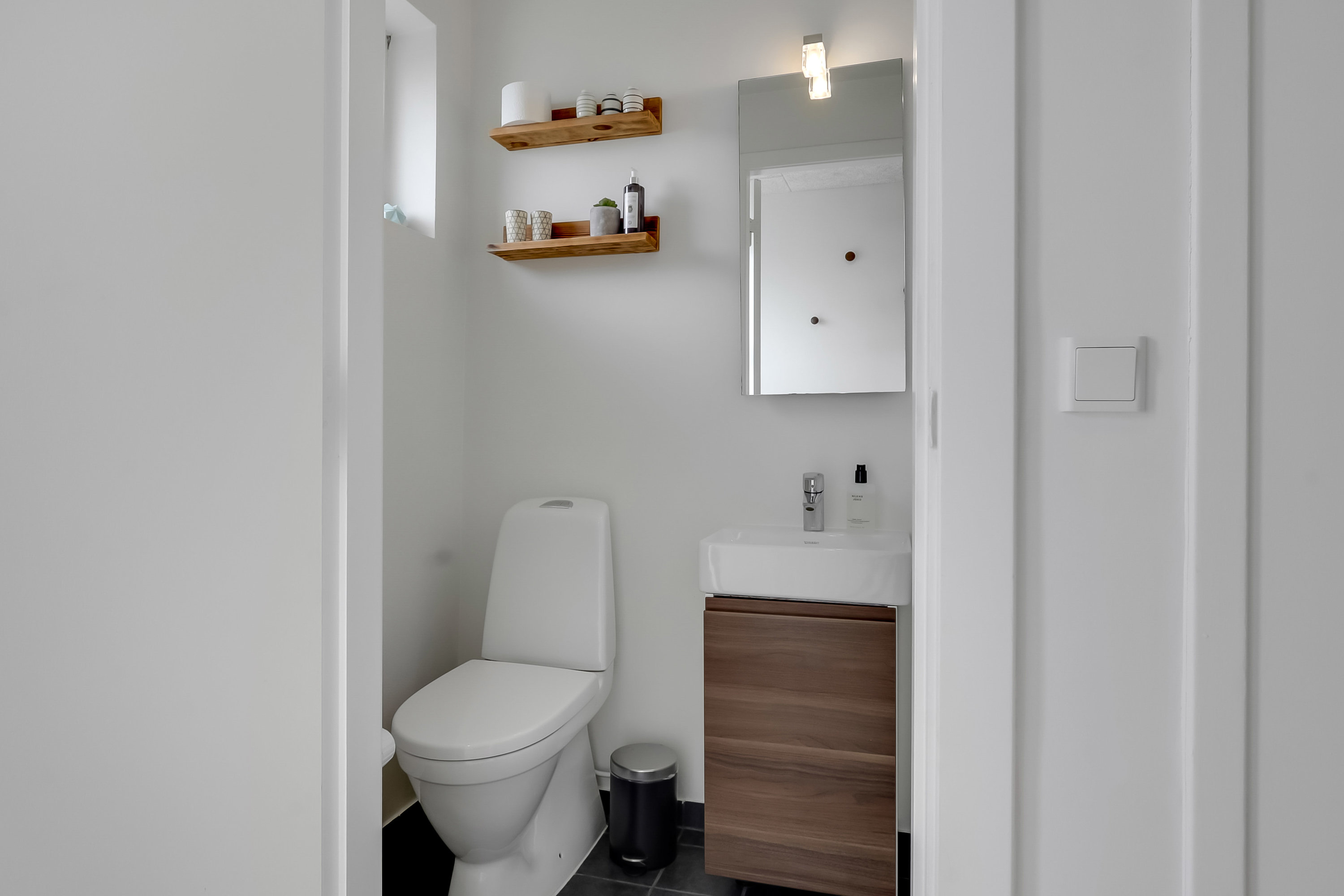 Fremhævet toilet billede i fuldskærmstilstand. Billede af Bellingehøjen 26, Bellinge, 5250 Odense SV