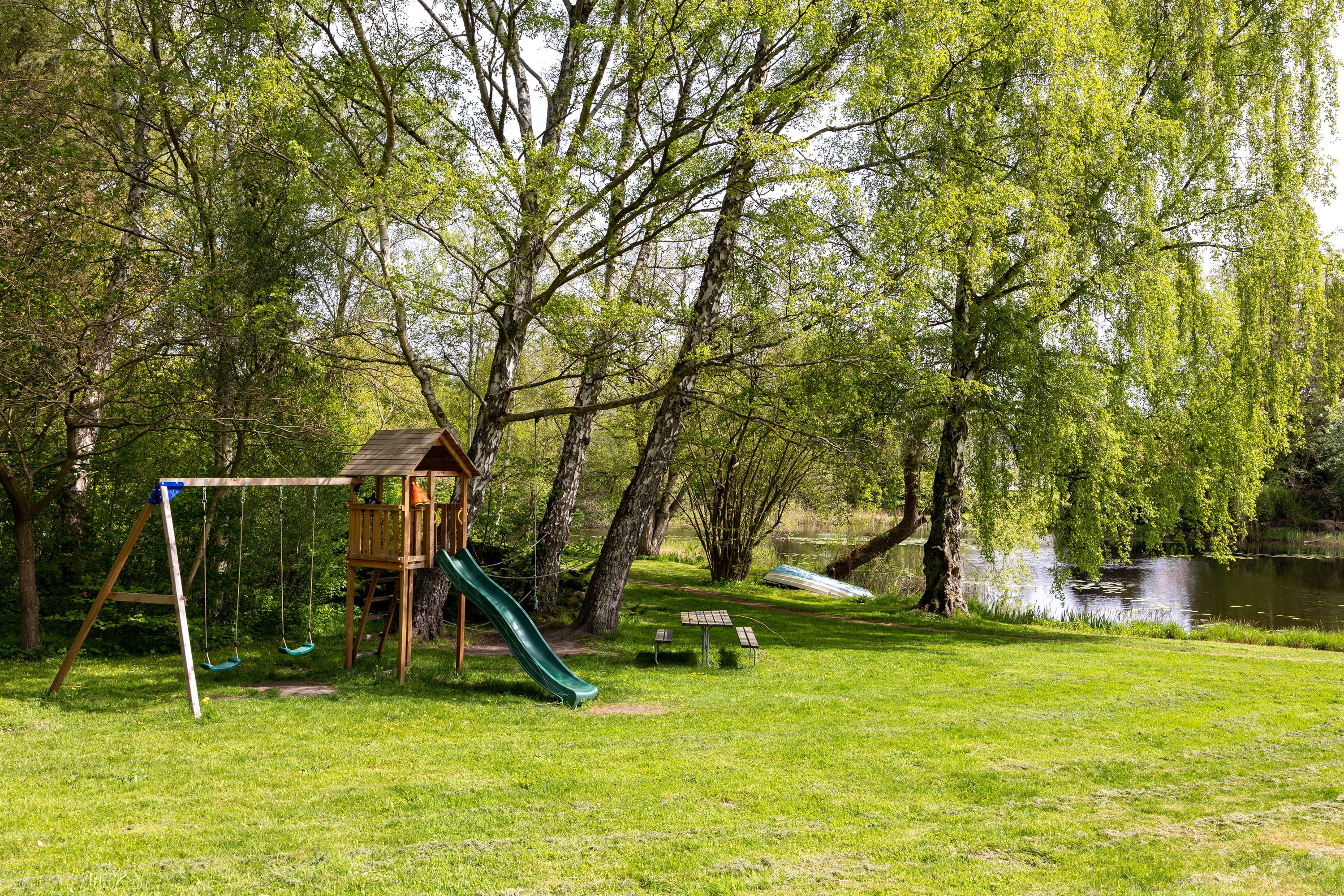 Fremhævet andet billede i fuldskærmstilstand. Billede af Ellesøpark 53, 2950 Vedbæk
