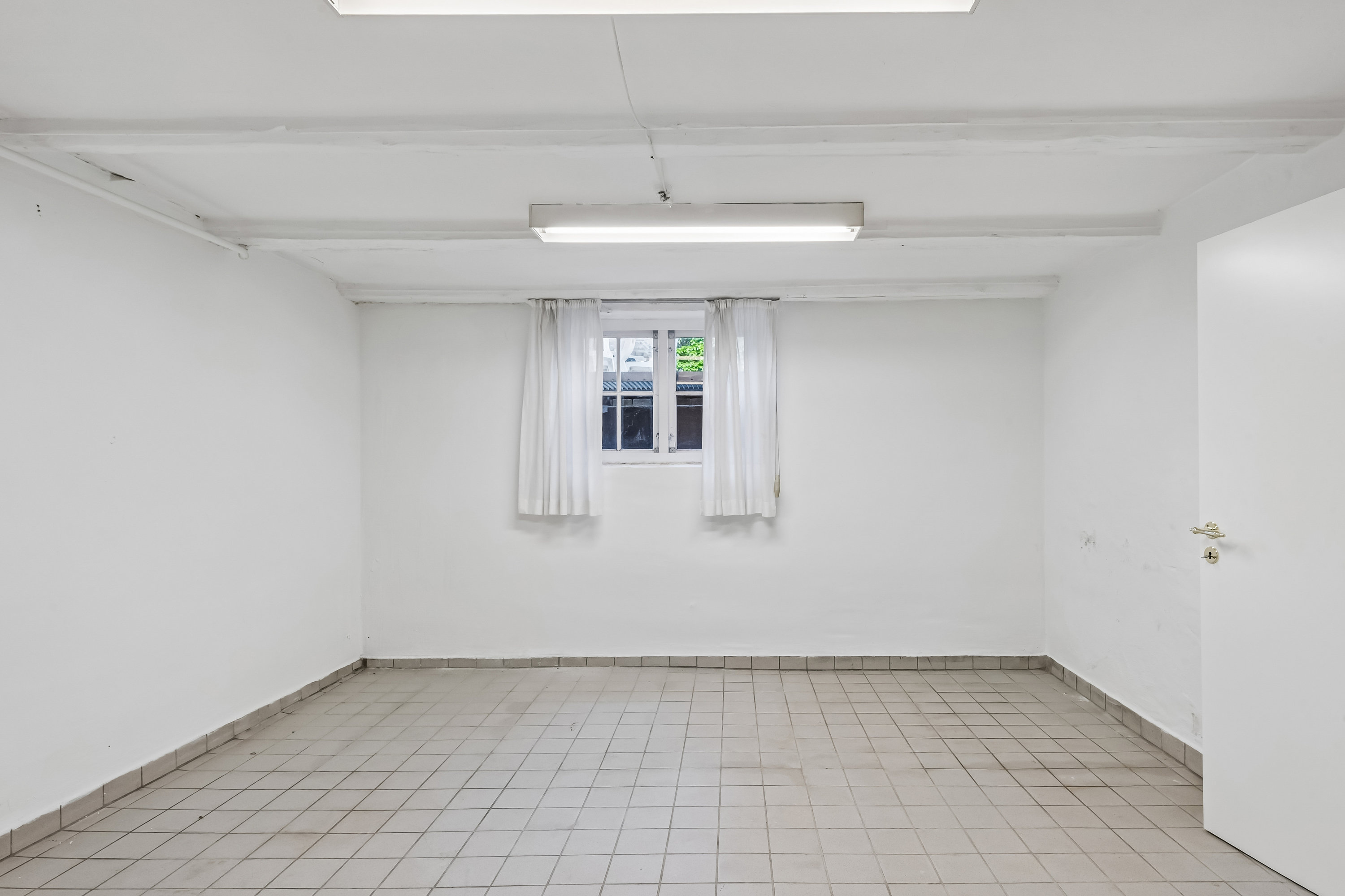 Fremhævet disponibel billede i fuldskærmstilstand. Billede af Birkholmsvej 32, 2800 Kongens Lyngby