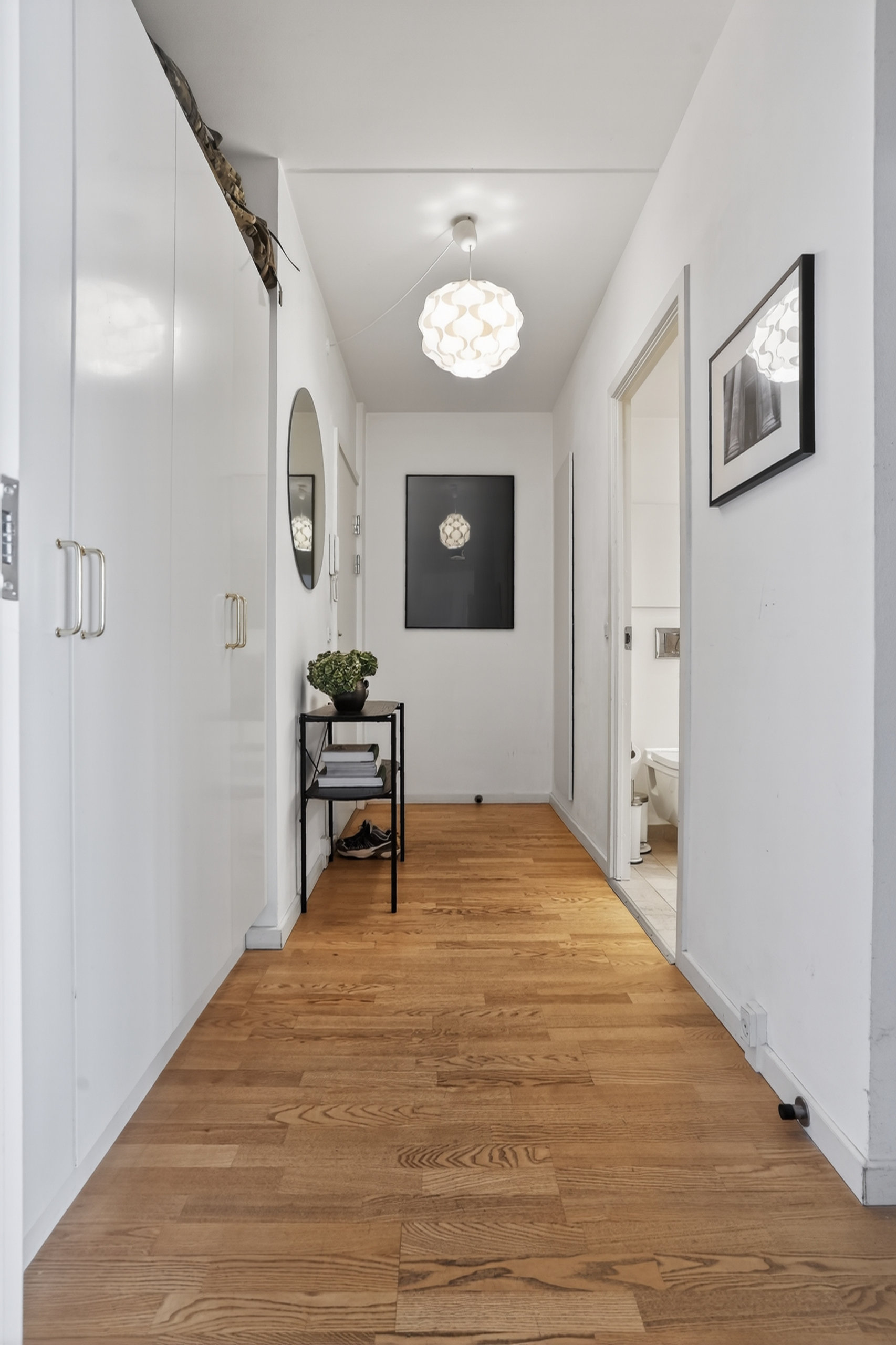Fremhævet entré billede i fuldskærmstilstand. Billede af Pakhusvej 10, st.. tv., 2100 København Ø