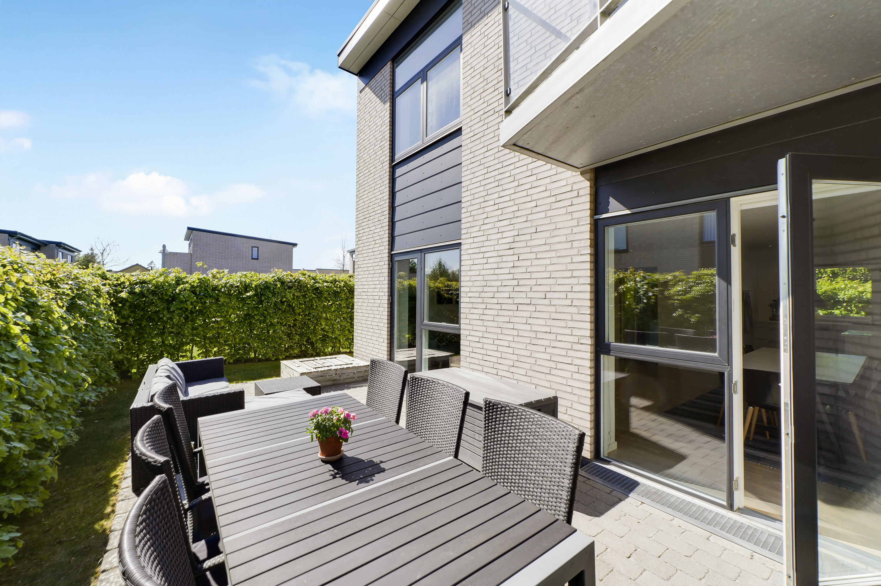 Miniaturebillede 1: terrasse. Billede af Søholmen 21, 2760 Måløv
