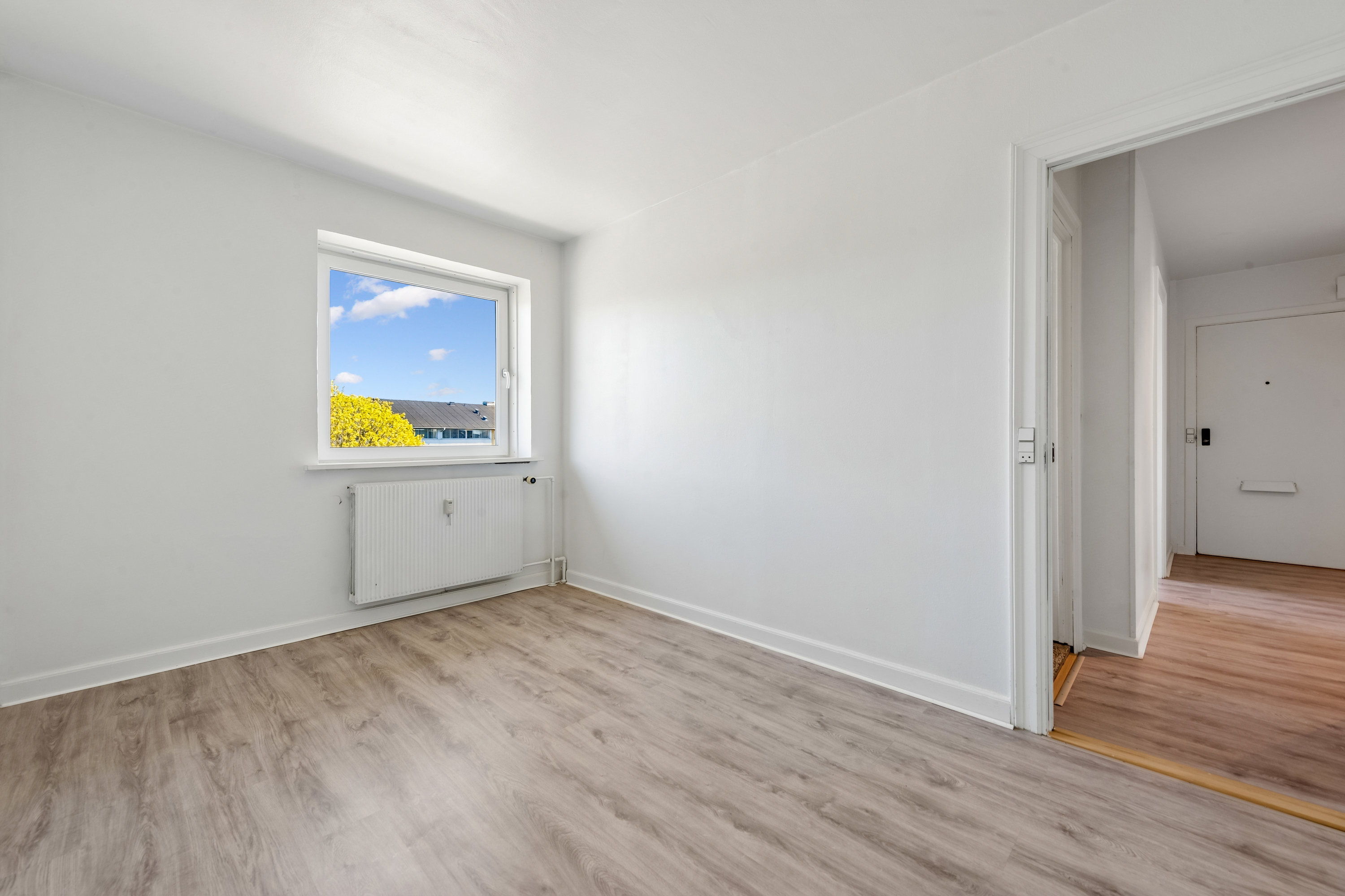 Fremhævet værelse billede i fuldskærmstilstand. Billede af Lindevangshusene 64, 2. th., 2630 Taastrup