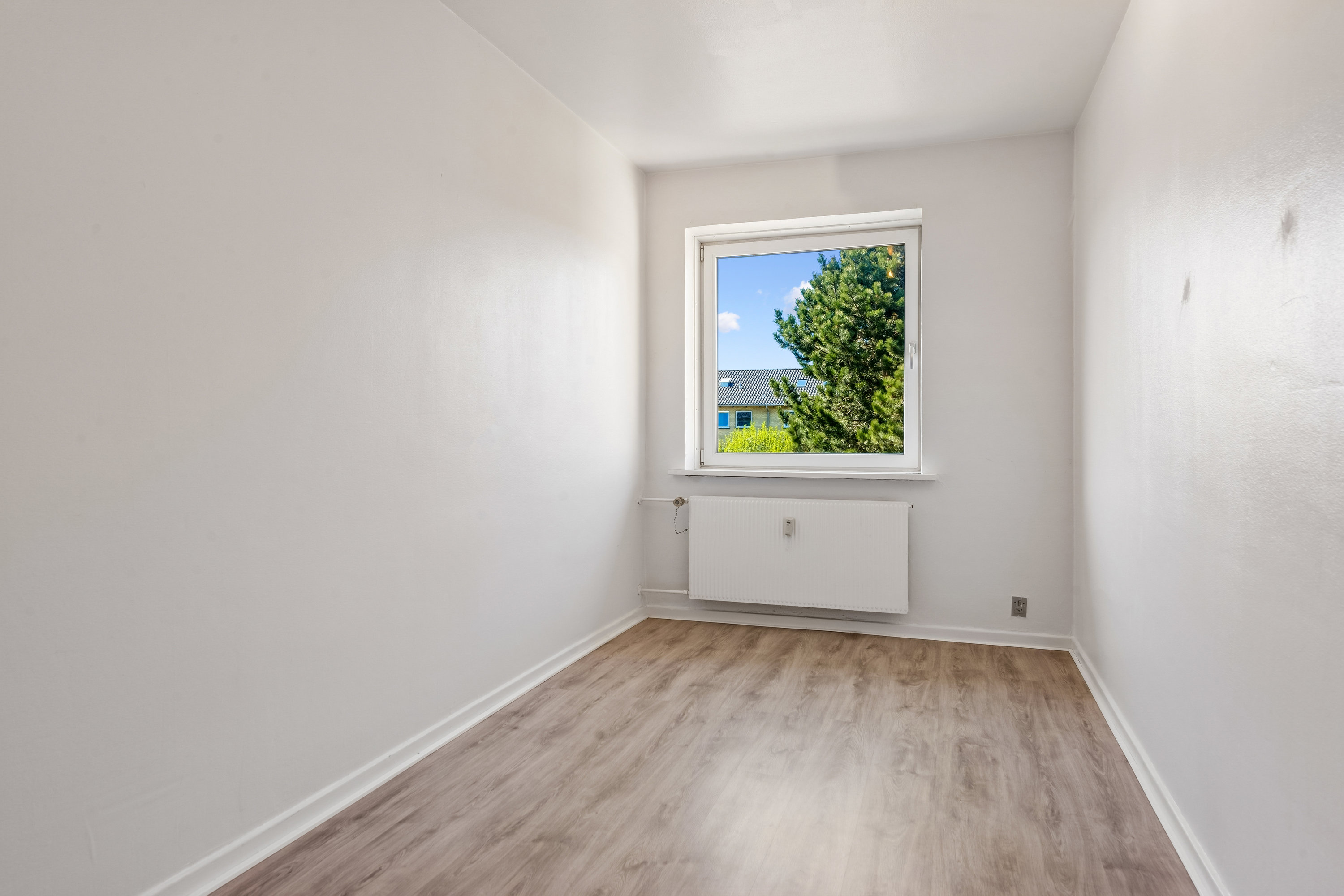 Fremhævet værelse billede i fuldskærmstilstand. Billede af Lindevangshusene 64, 2. th., 2630 Taastrup