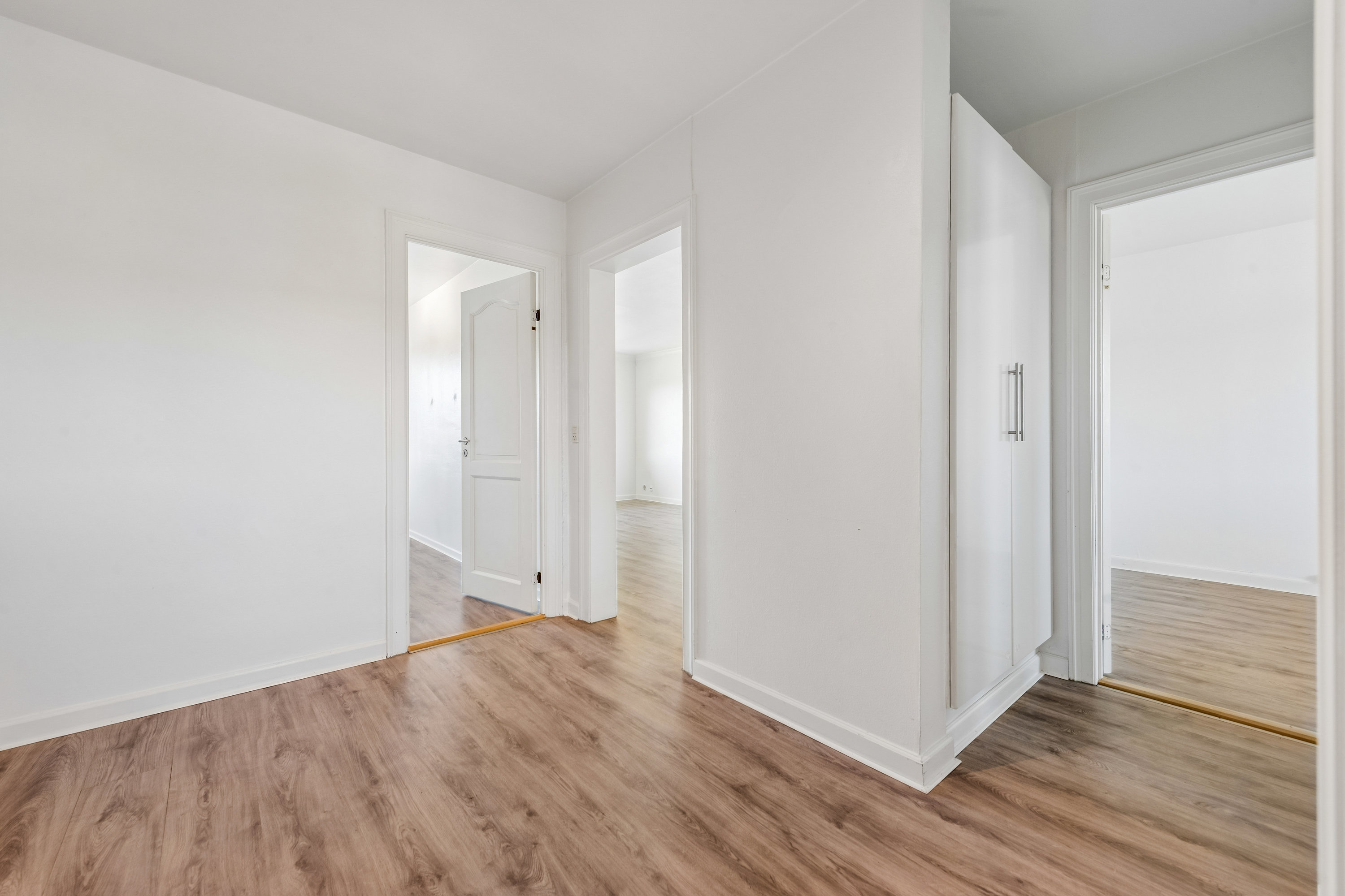 Fremhævet værelse billede i fuldskærmstilstand. Billede af Lindevangshusene 64, 2. th., 2630 Taastrup