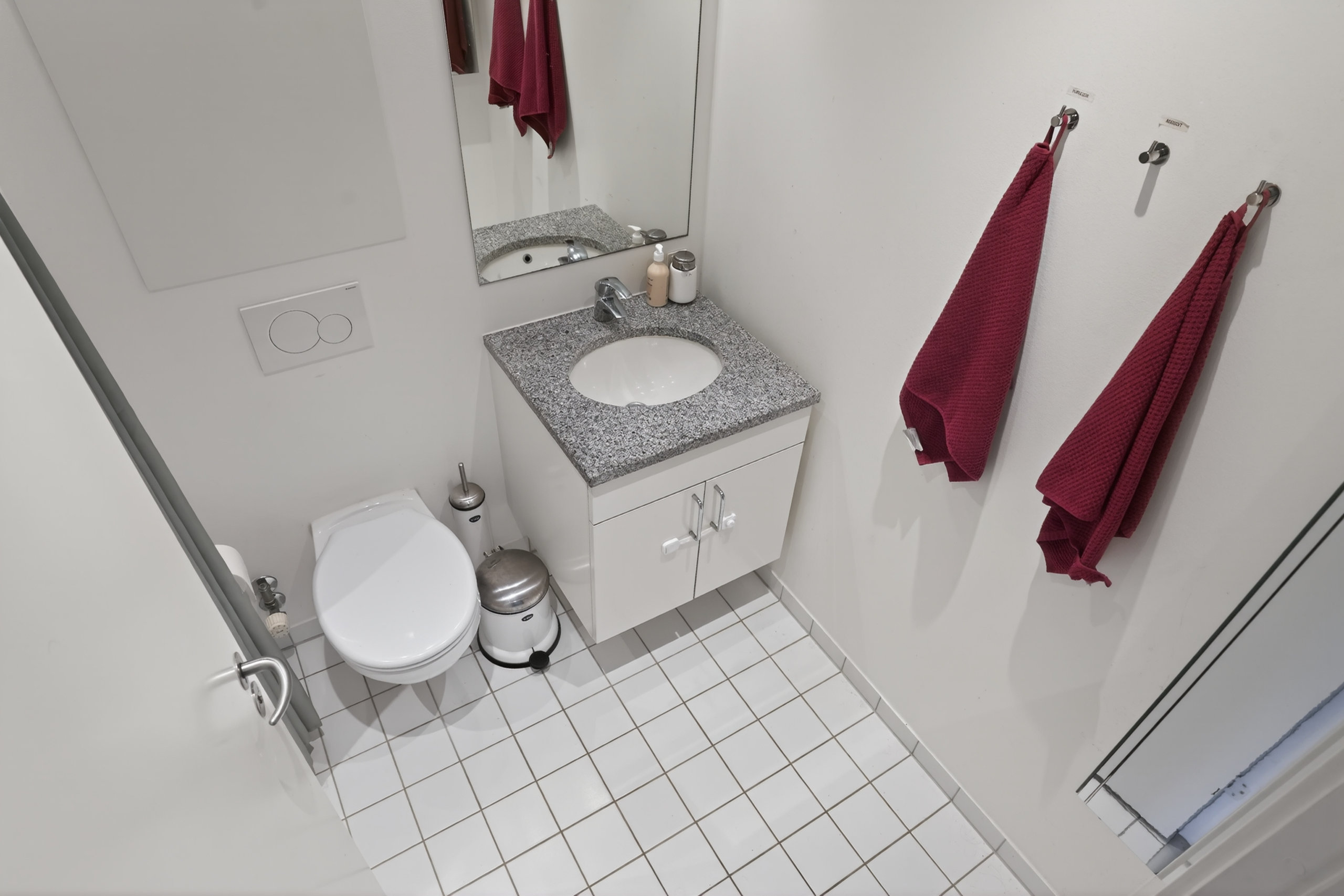 Fremhævet badeværelse billede i fuldskærmstilstand. Billede af Lise Ringheims Vej 3, st.. th., 2500 Valby