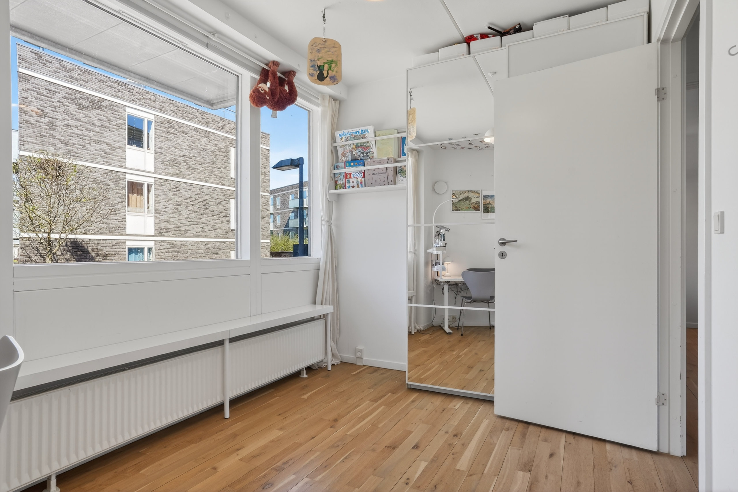 Fremhævet værelse billede i fuldskærmstilstand. Billede af Lise Ringheims Vej 3, st.. th., 2500 Valby