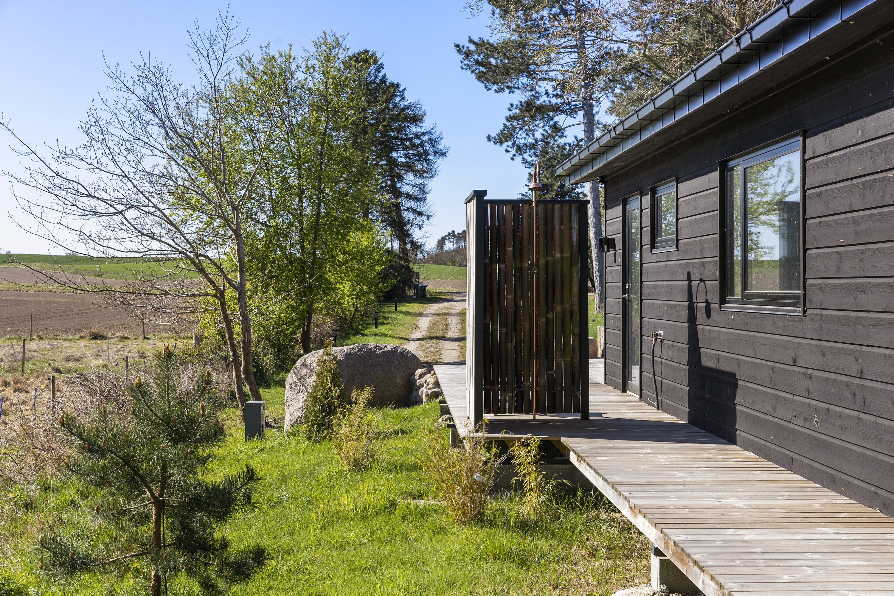 Fremhævet terrasse billede i fuldskærmstilstand. Billede af Ll Troldmosevej 4, Venslev, 4050 Skibby