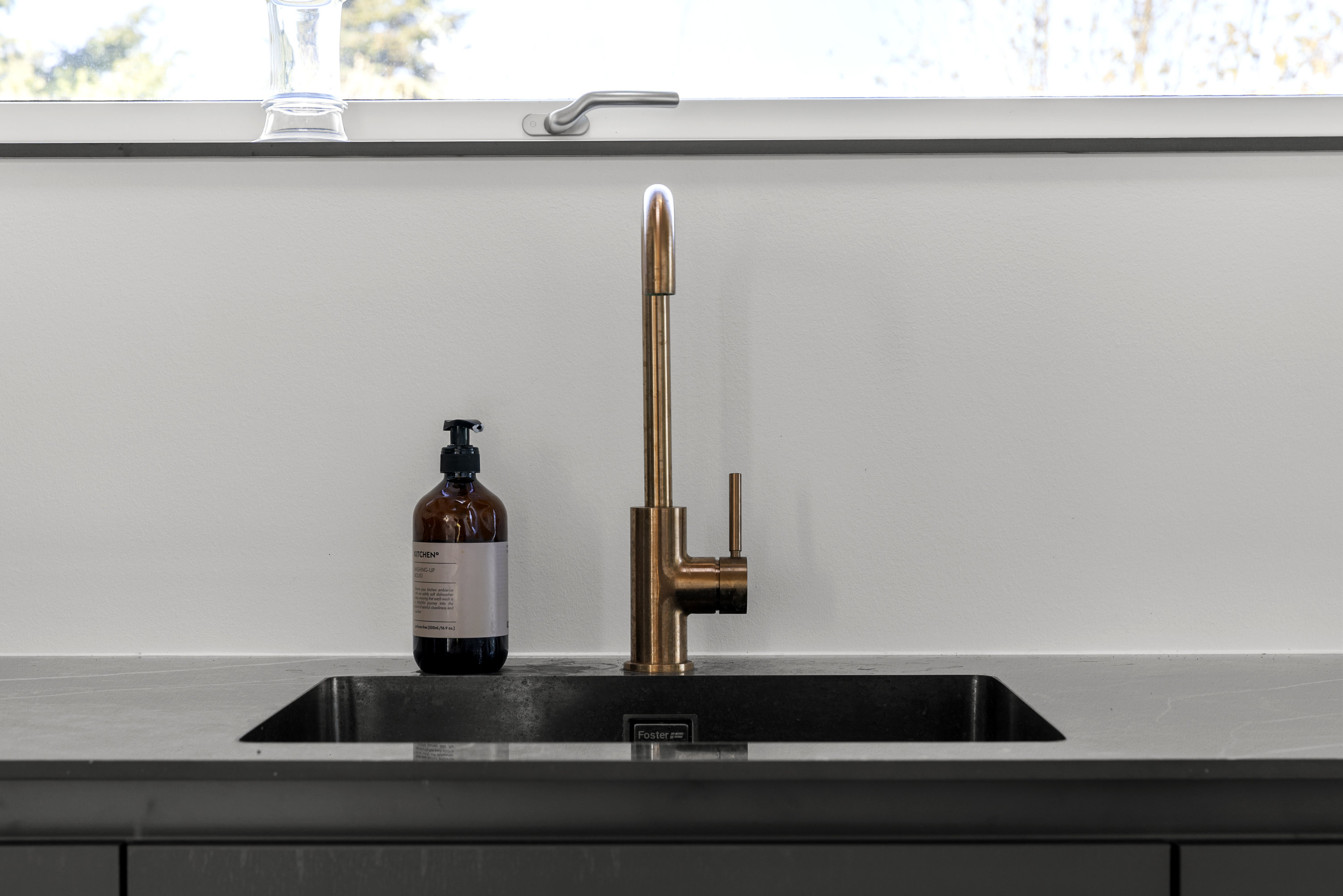 Fremhævet køkken billede i fuldskærmstilstand. Billede af Ll Troldmosevej 4, Venslev, 4050 Skibby