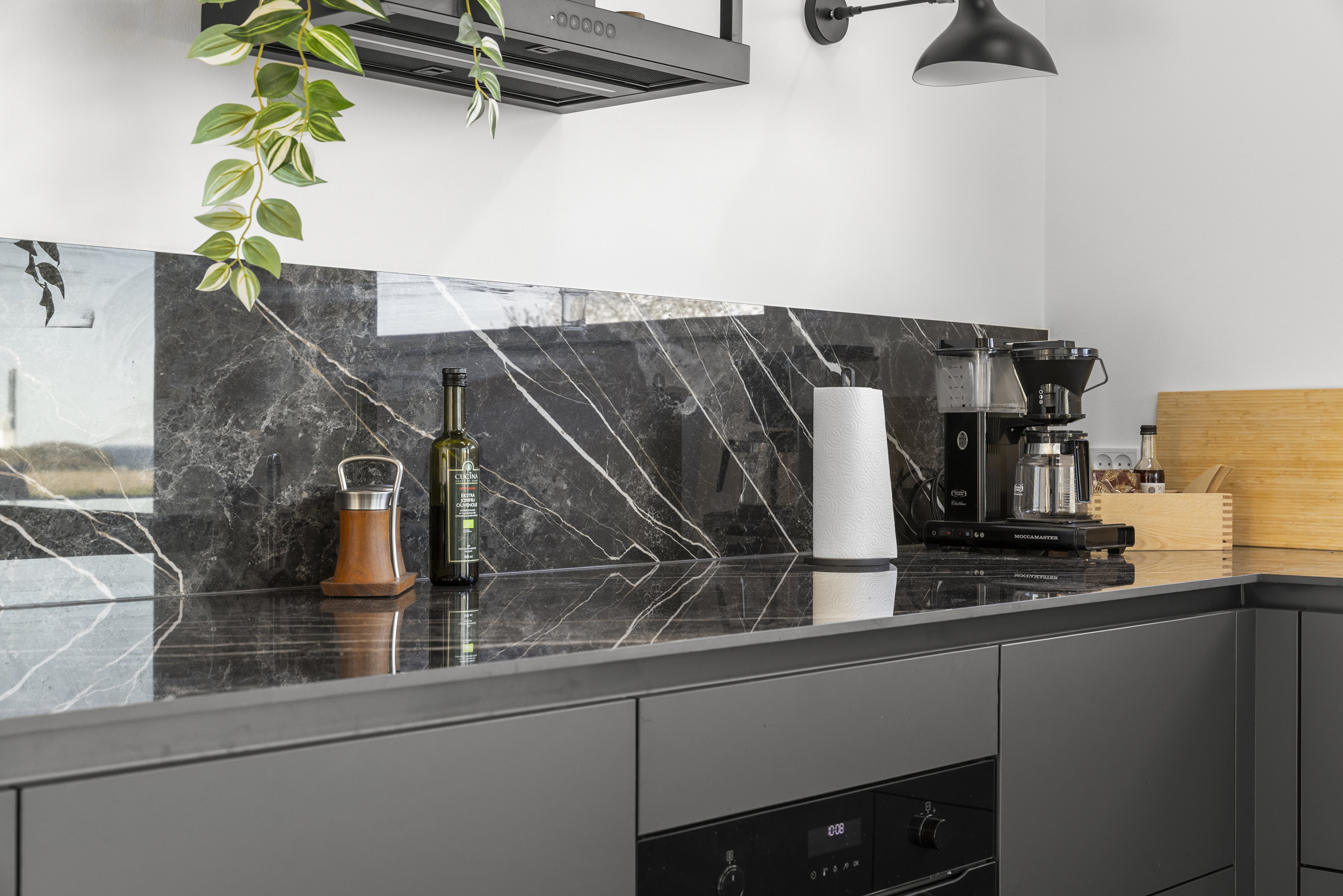 Fremhævet køkken billede i fuldskærmstilstand. Billede af Ll Troldmosevej 4, Venslev, 4050 Skibby