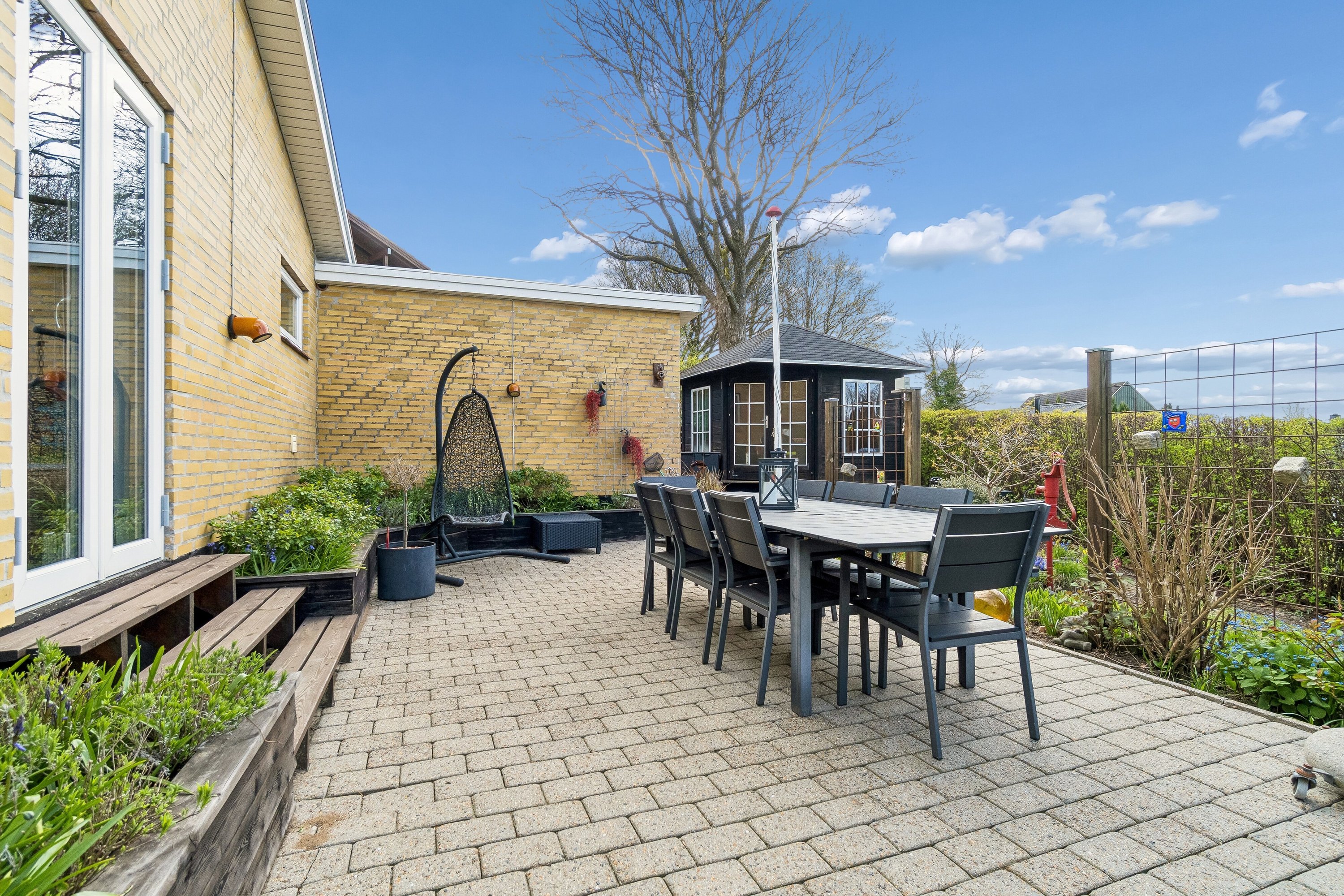 Miniaturebillede 1: terrasse. Billede af Fyrre Alle 5, 6040 Egtved